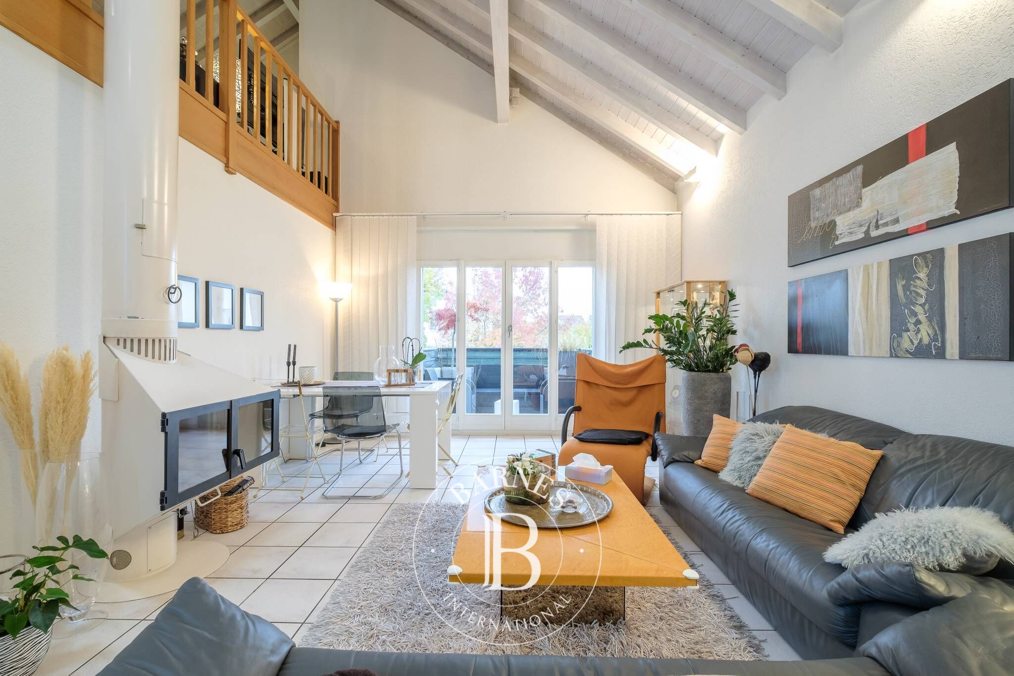 Spacious 235 sqm penthouse duplex, fully renovated - picture 1