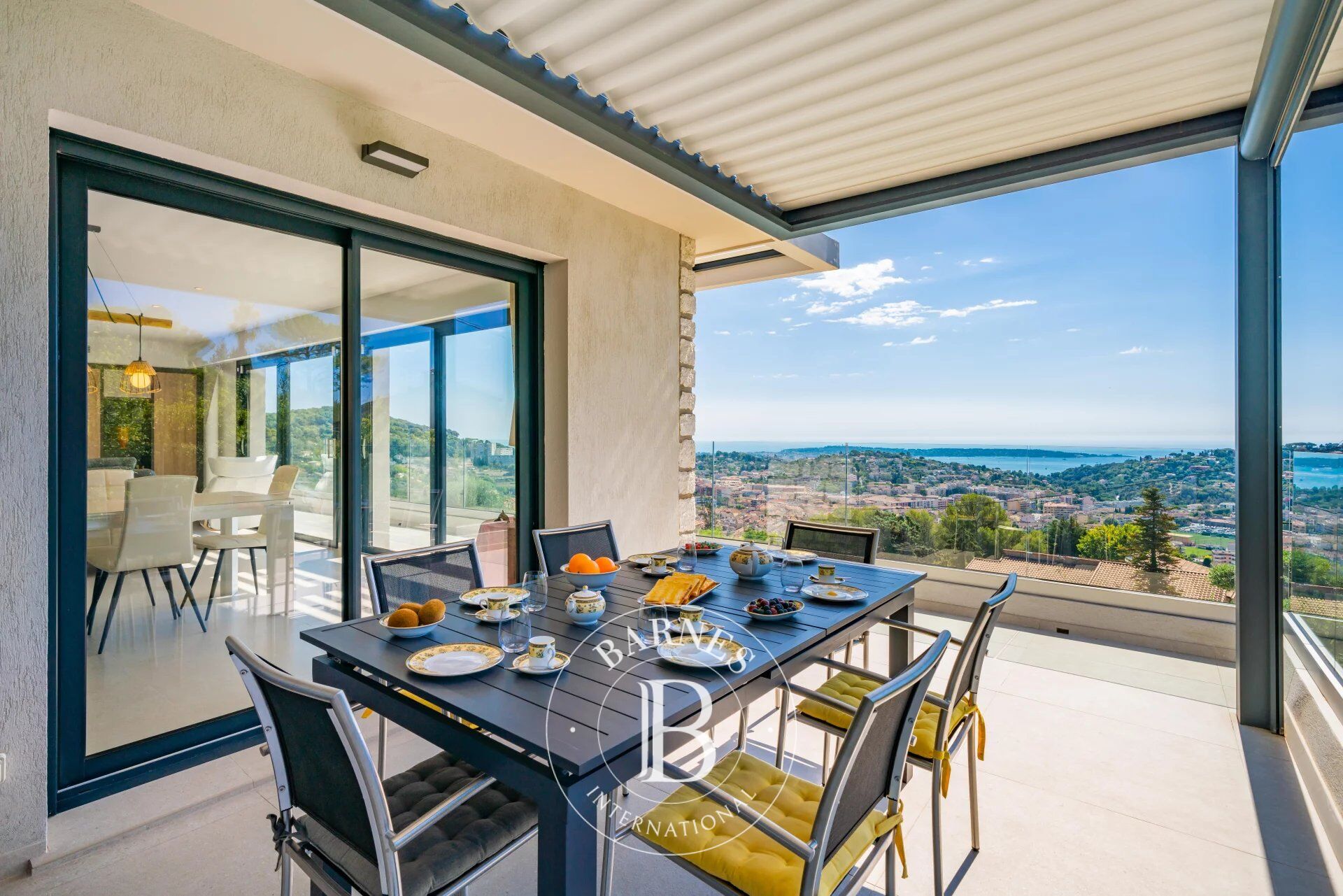 HEIGHTS OF CANNES - CONTEMPORARY PANORAMIC SEA VIEW VILLA - 4 BEDROOMS - picture 3