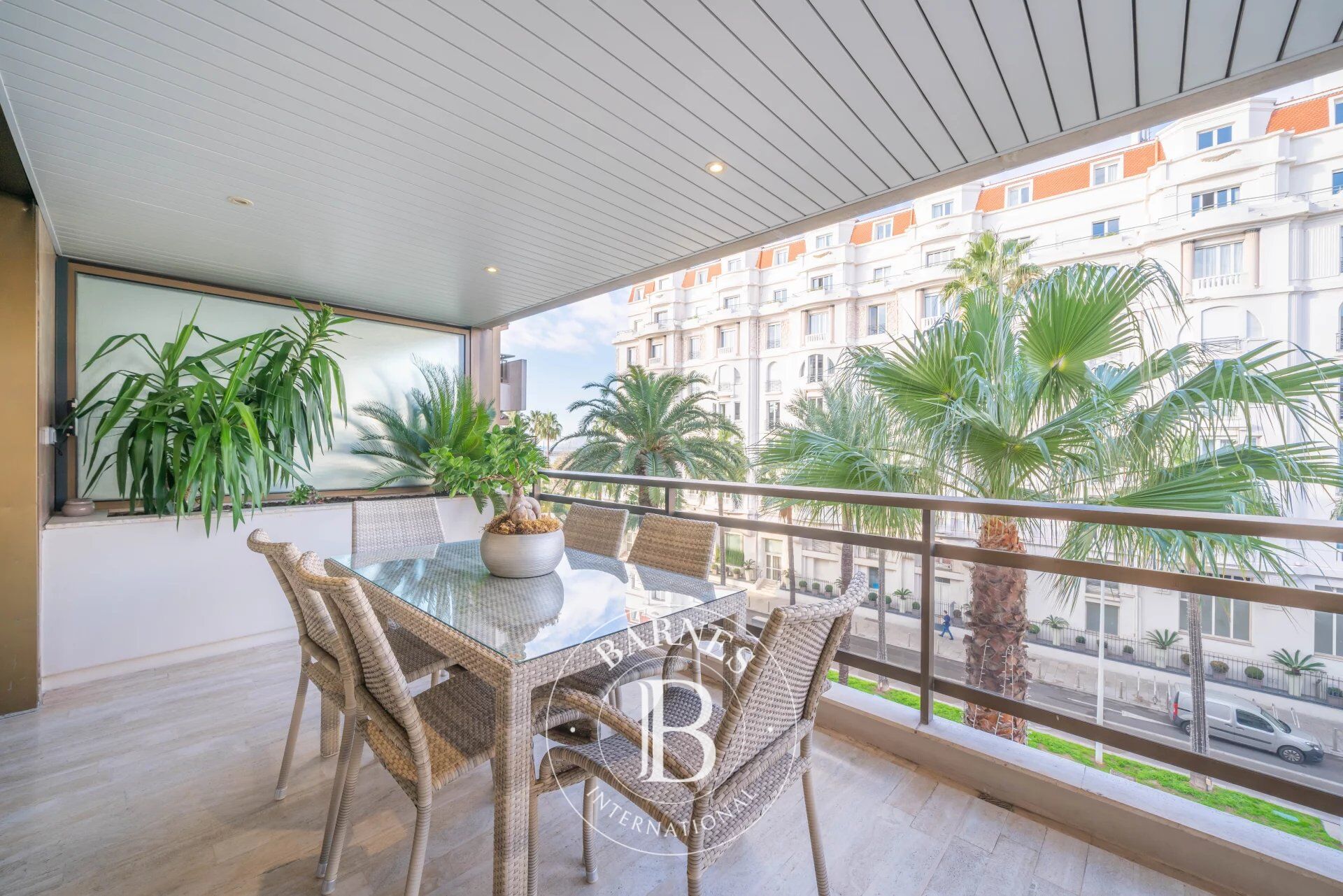 CANNES BANANE - APARTMENT WITH TERRACE - 2 BEDROOMS - picture 1