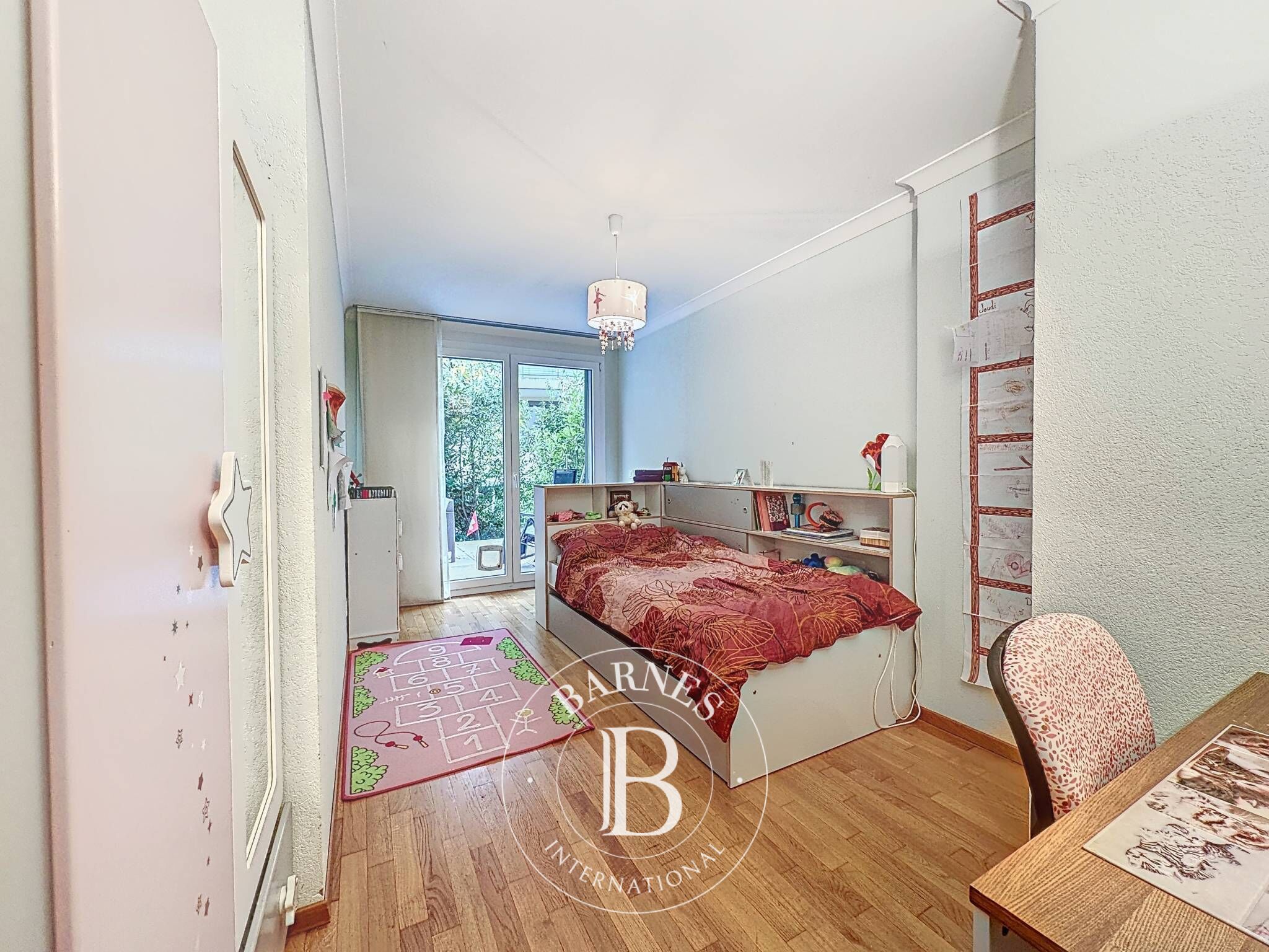 Daire Montreux - picture 11