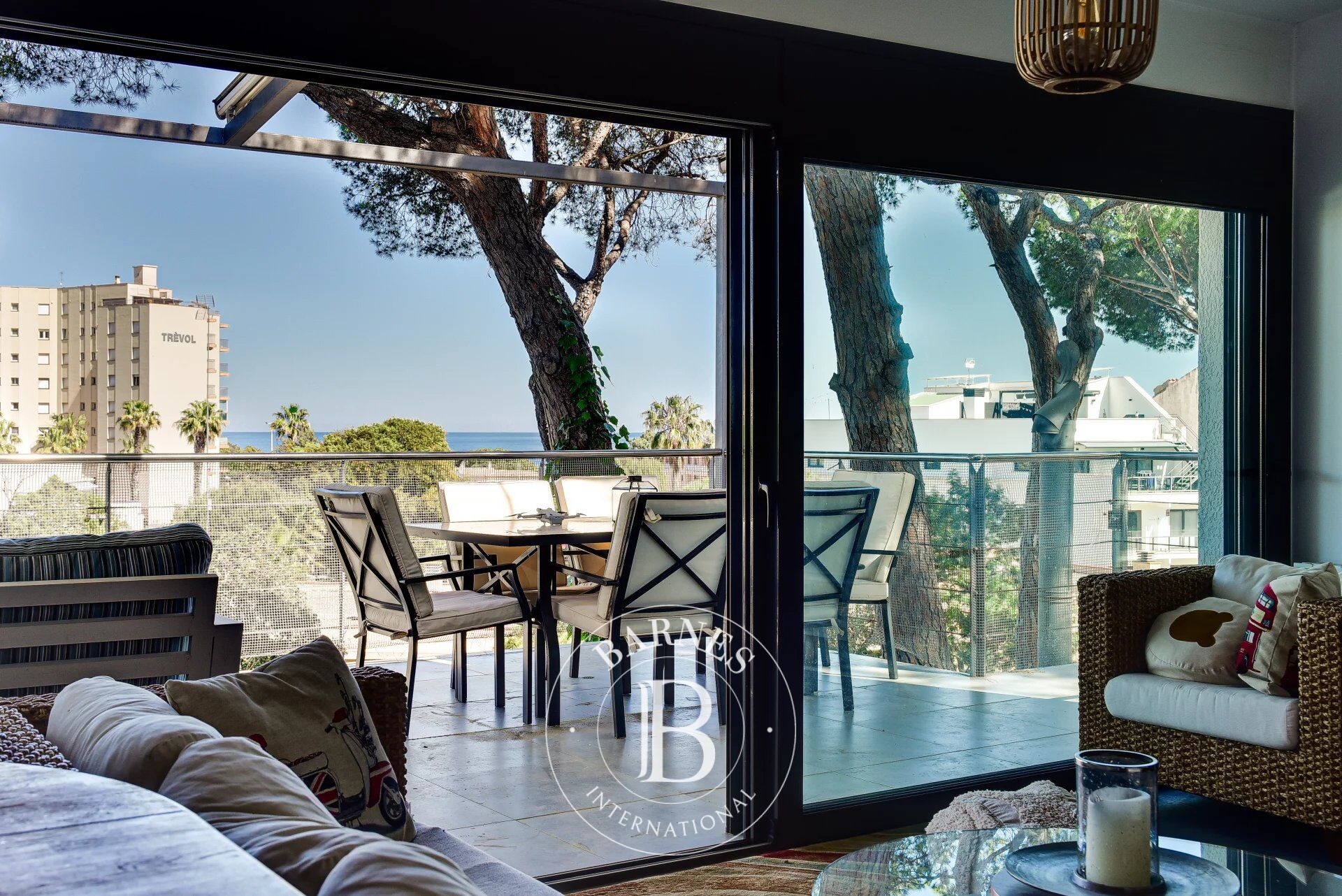 Modern Villa Near the Sea in Platja d'Aro, Costa Brava - picture 3