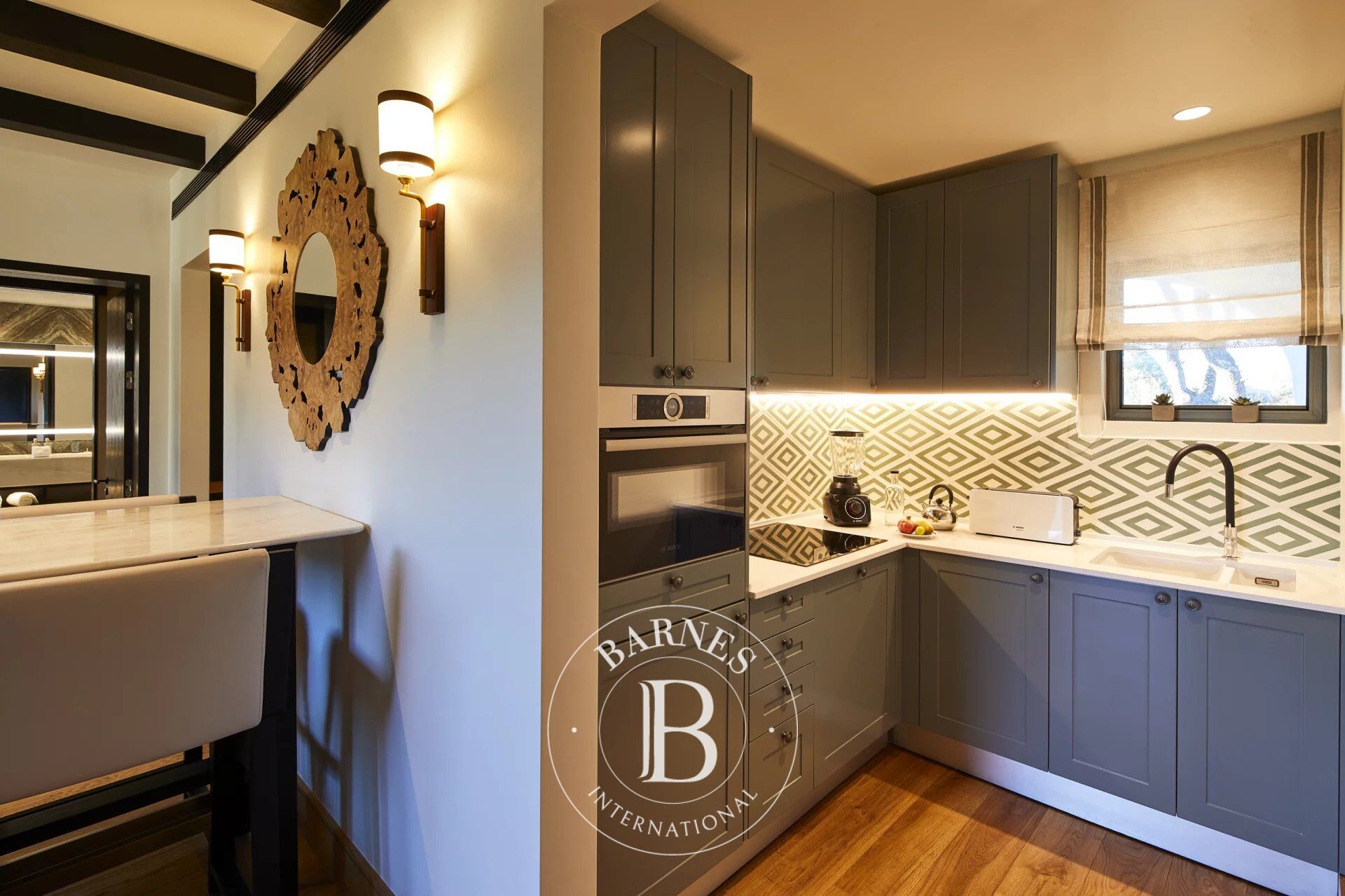 Investing in a luxury resort in the Algarve - picture 1