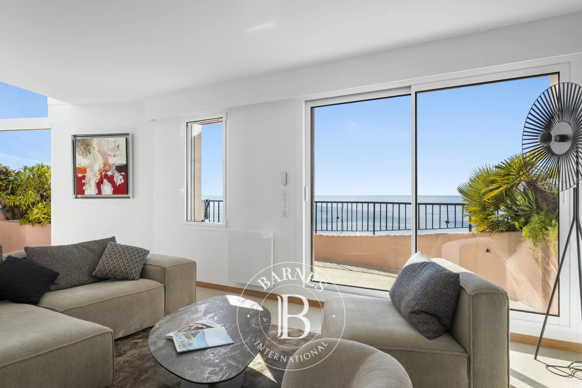 SEASONAL RENTAL - picture 1