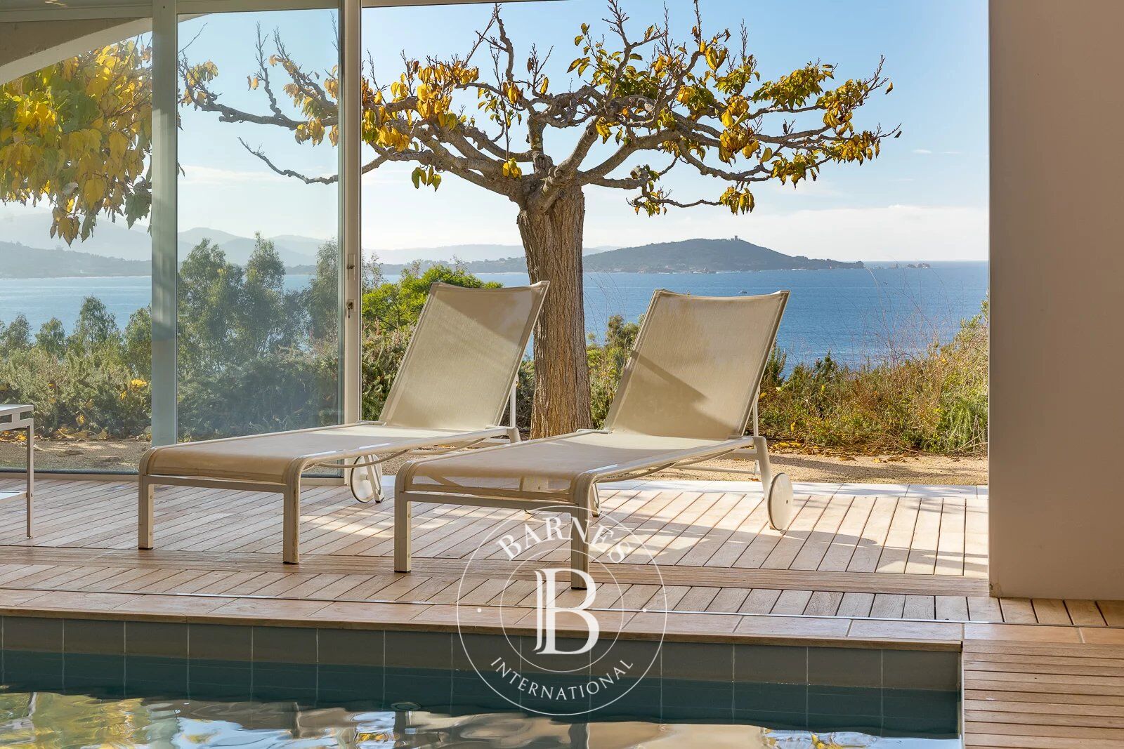 Porticcio rive sud Ajaccio, Exclusivité, Villa, 5 chambres, piscine, bord de mer plage à pied - picture 3