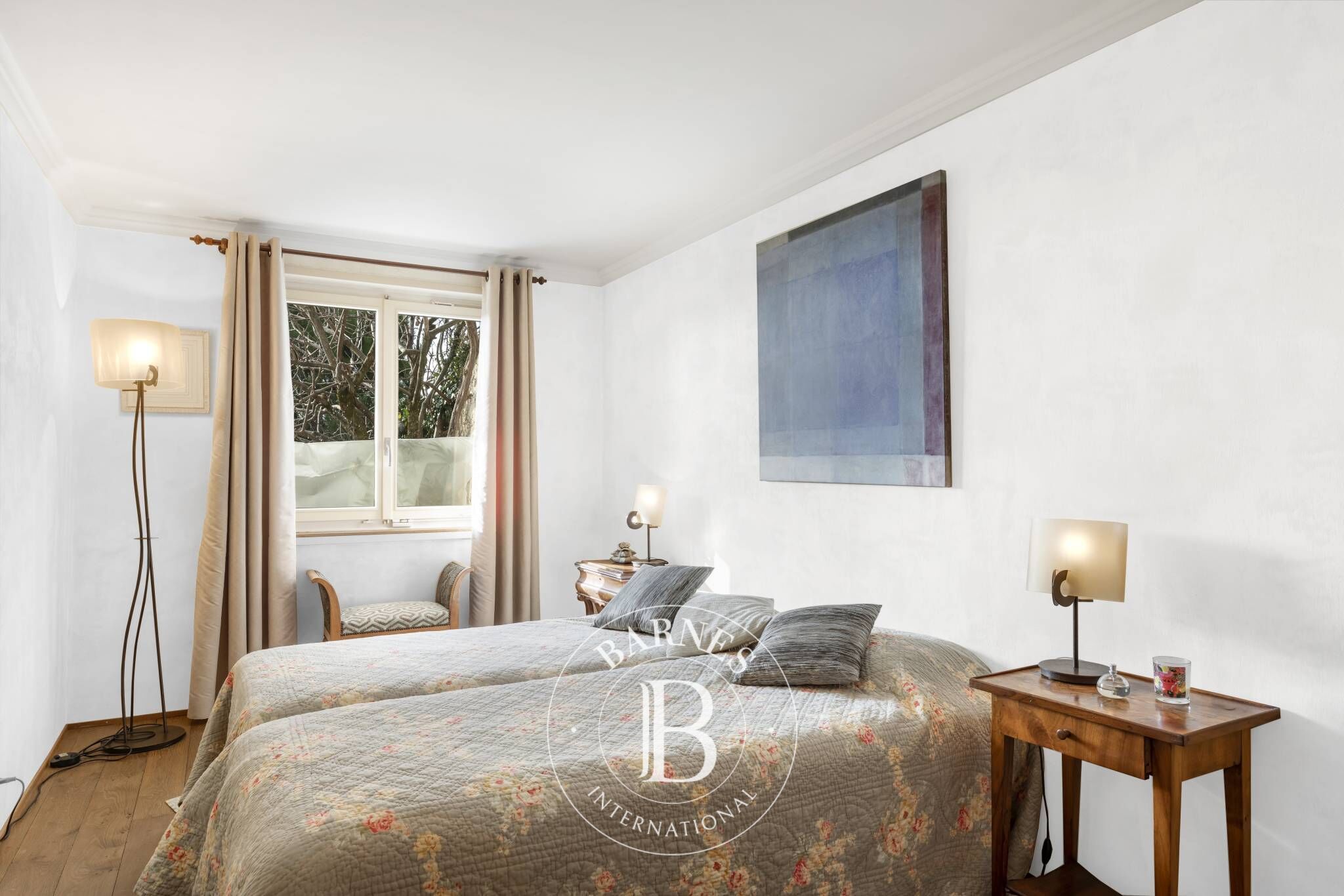 Villa Montreux - picture 16