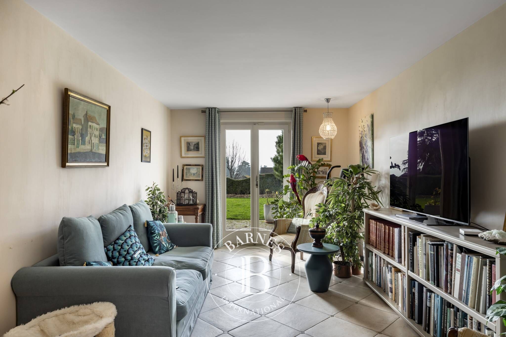 Villa Montreux - picture 17