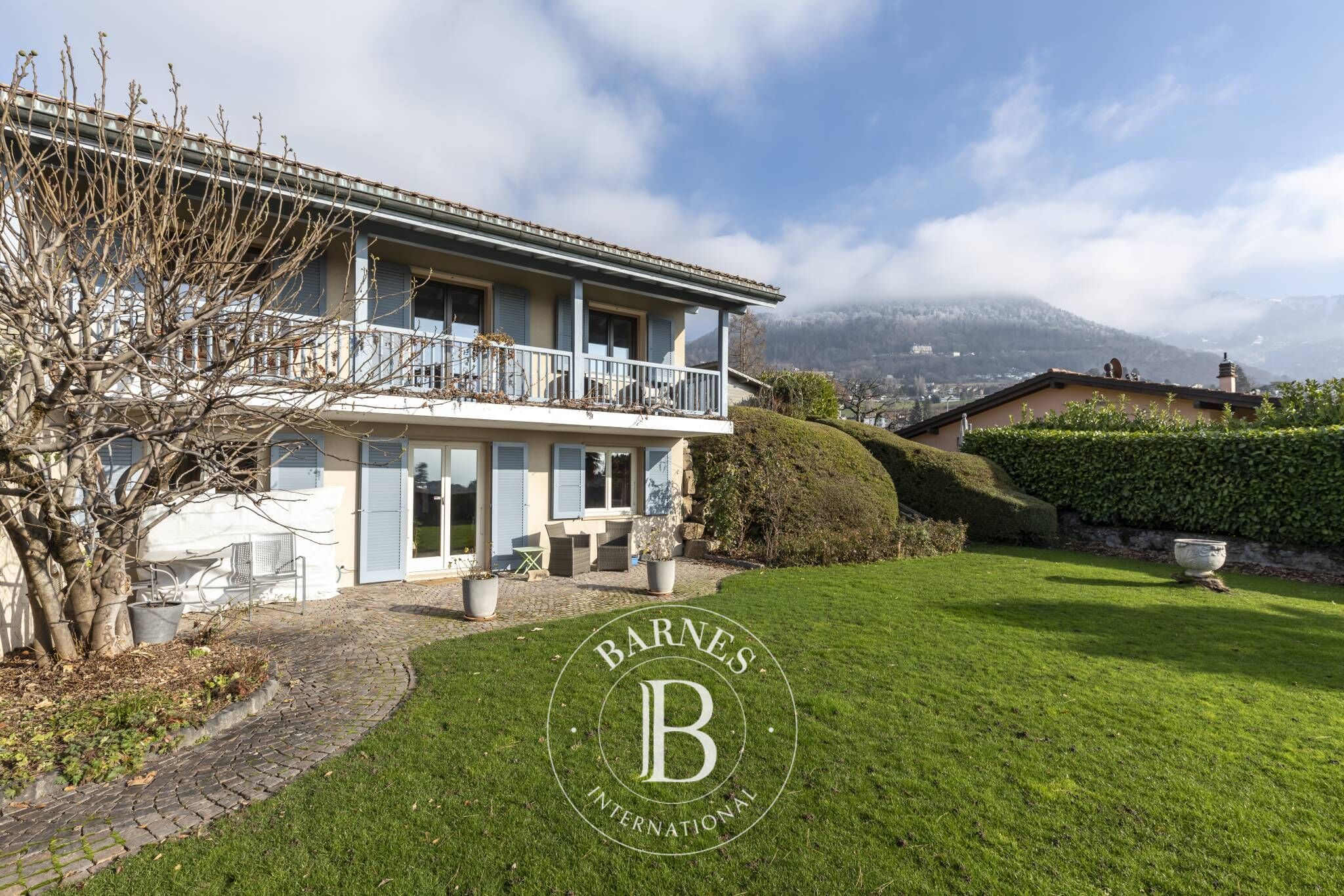 Villa Montreux - picture 19