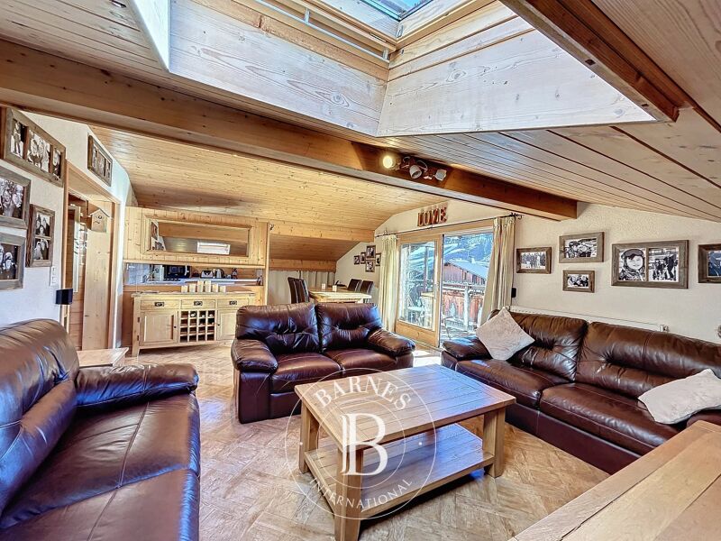 Les Gets - Appartement centre village - T3 Dernier étage - 44 m² Loi Carrez (92 m² surface totale)