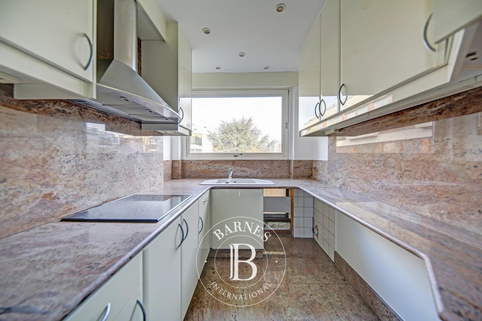 Le Chesnay - Appartement 4 pièces -  Etage élevé avec ascenseur - Cave et box fermé - picture 3