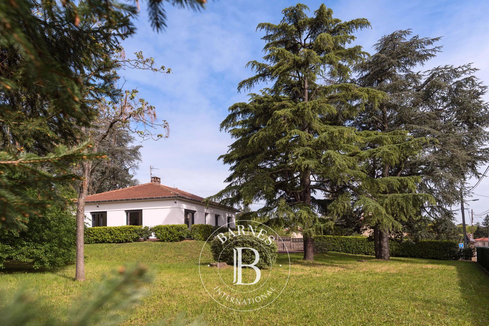 Casa Saint-Genis-Laval - picture 2