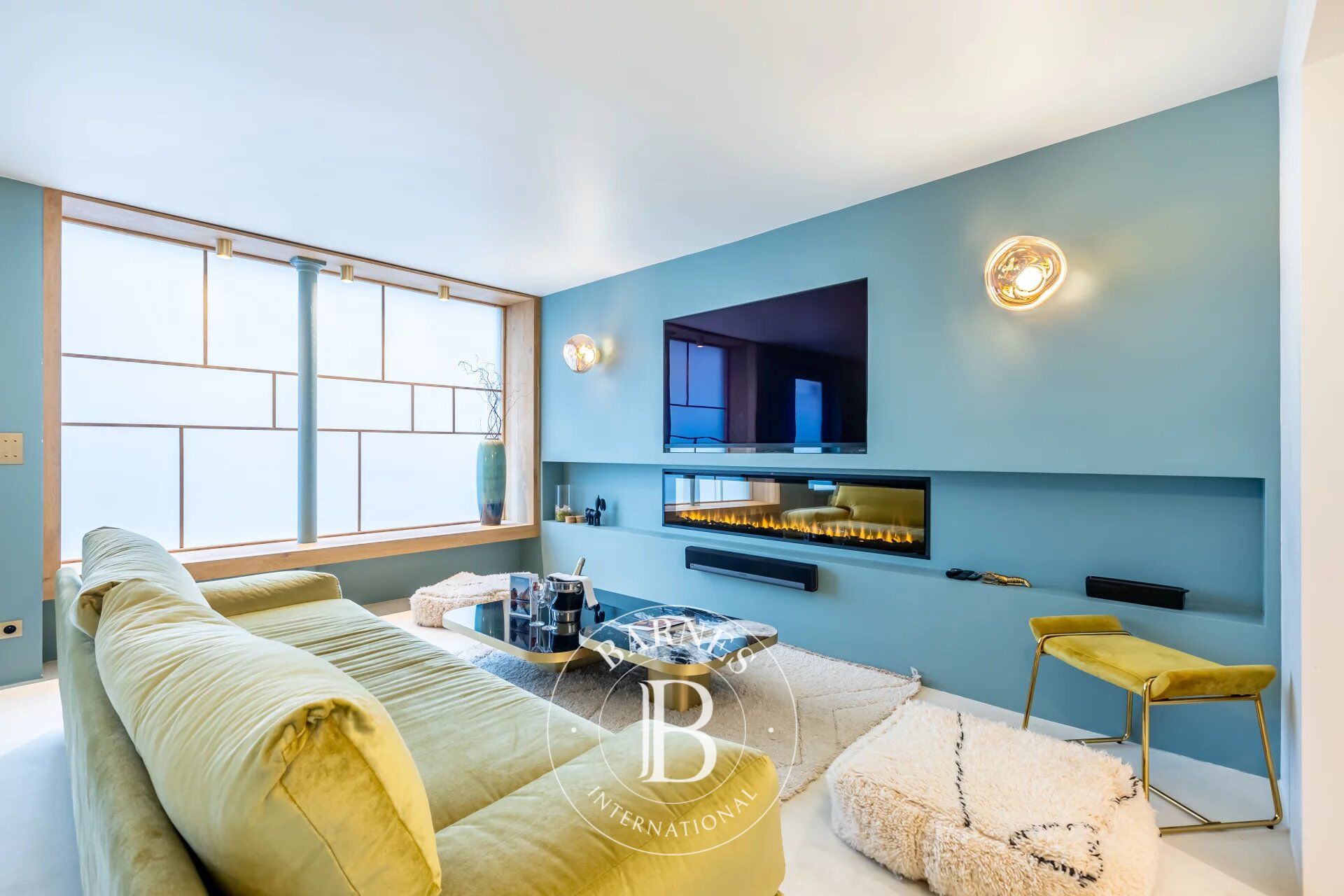 À louer, Appartement Paris 17ème 3 Chambres - 200 m² - 9 000