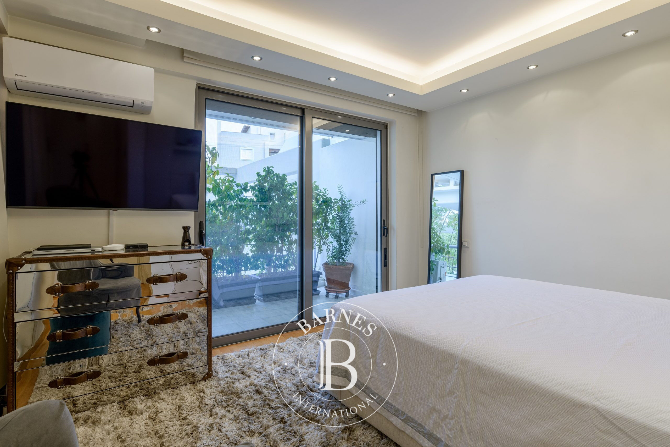 Ev Voula - picture 6