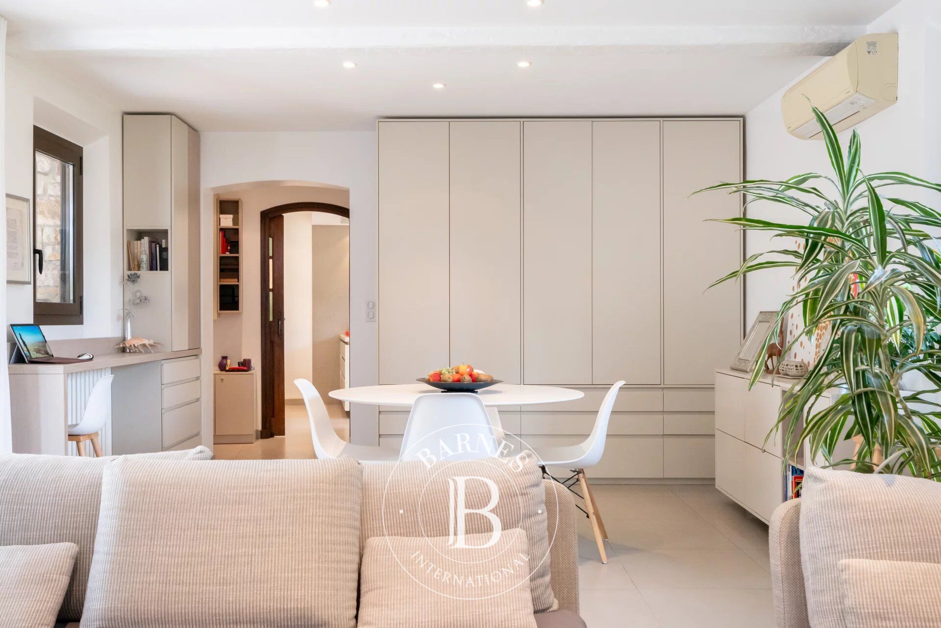 Villa Saint-Raphaël - picture 3