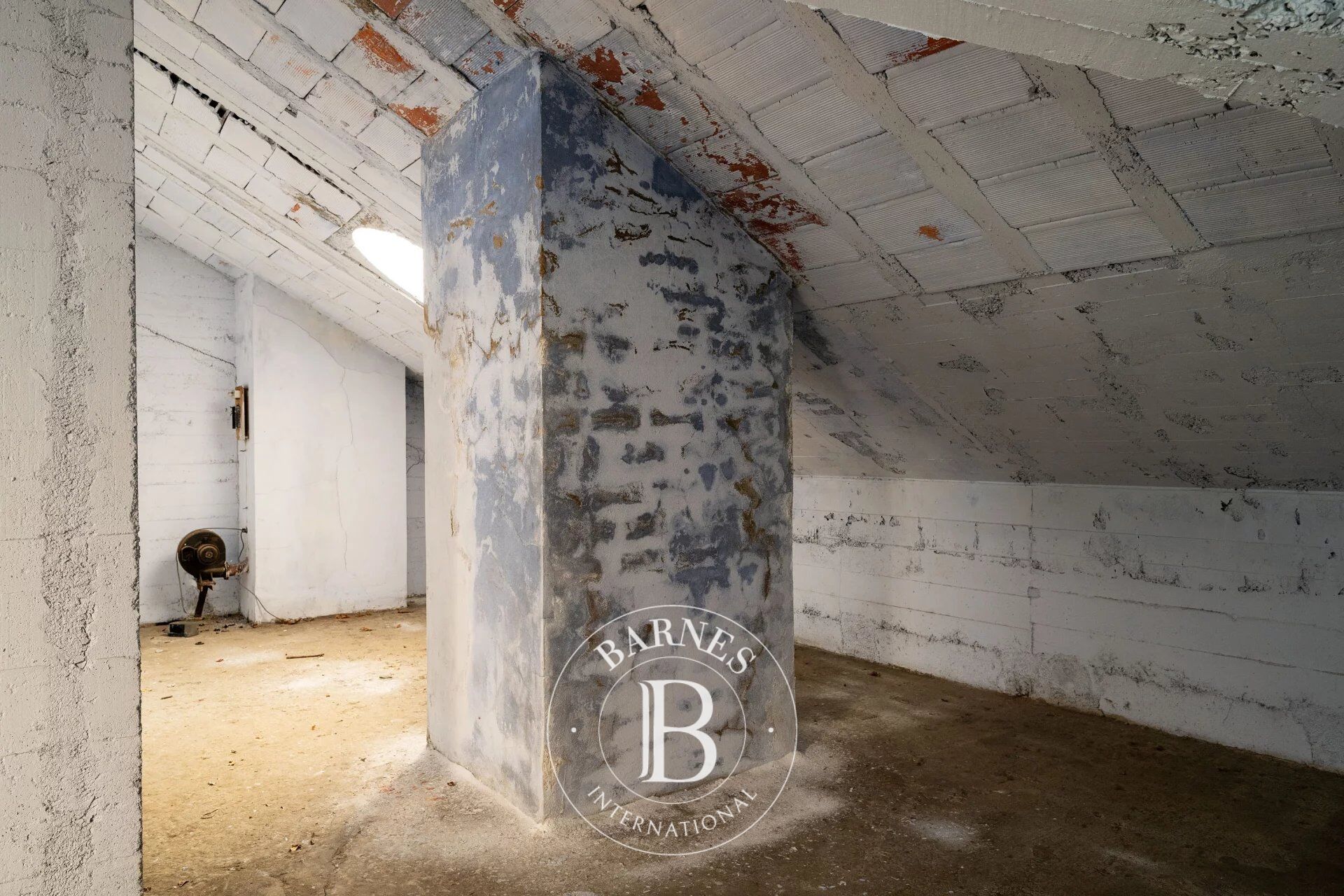 Ev Legazpi - picture 17