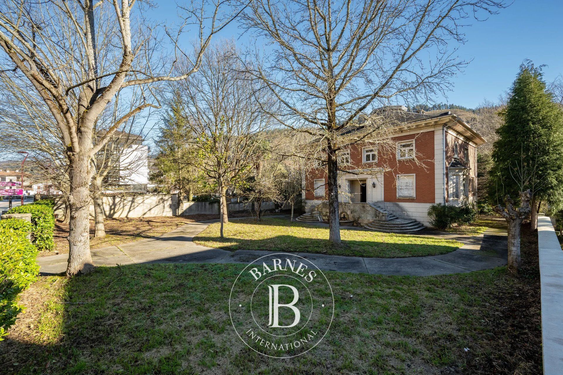 Ev Legazpi - picture 5