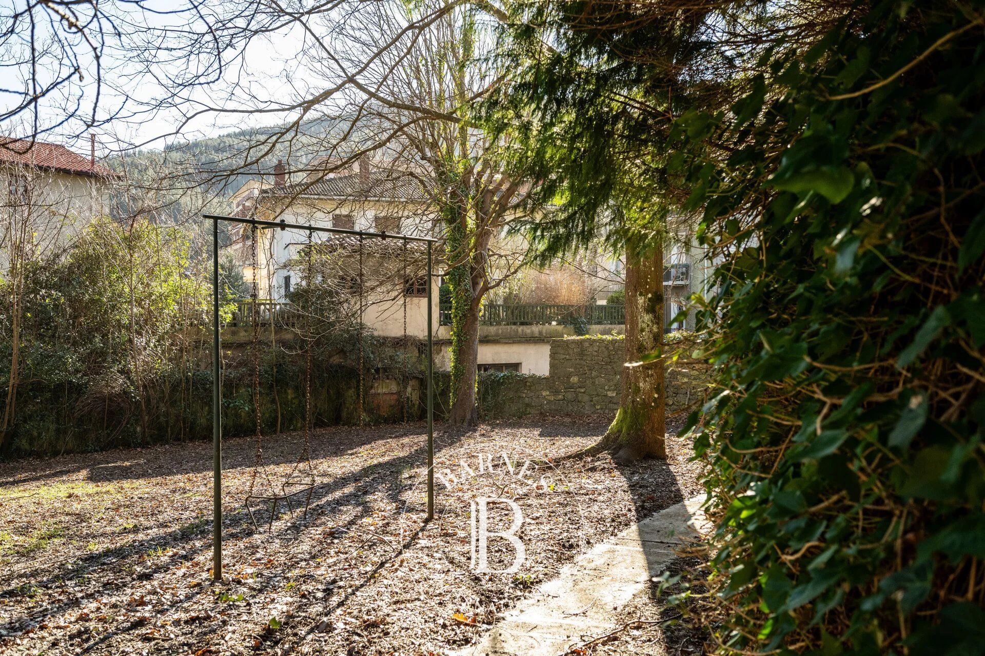 Ev Legazpi - picture 10