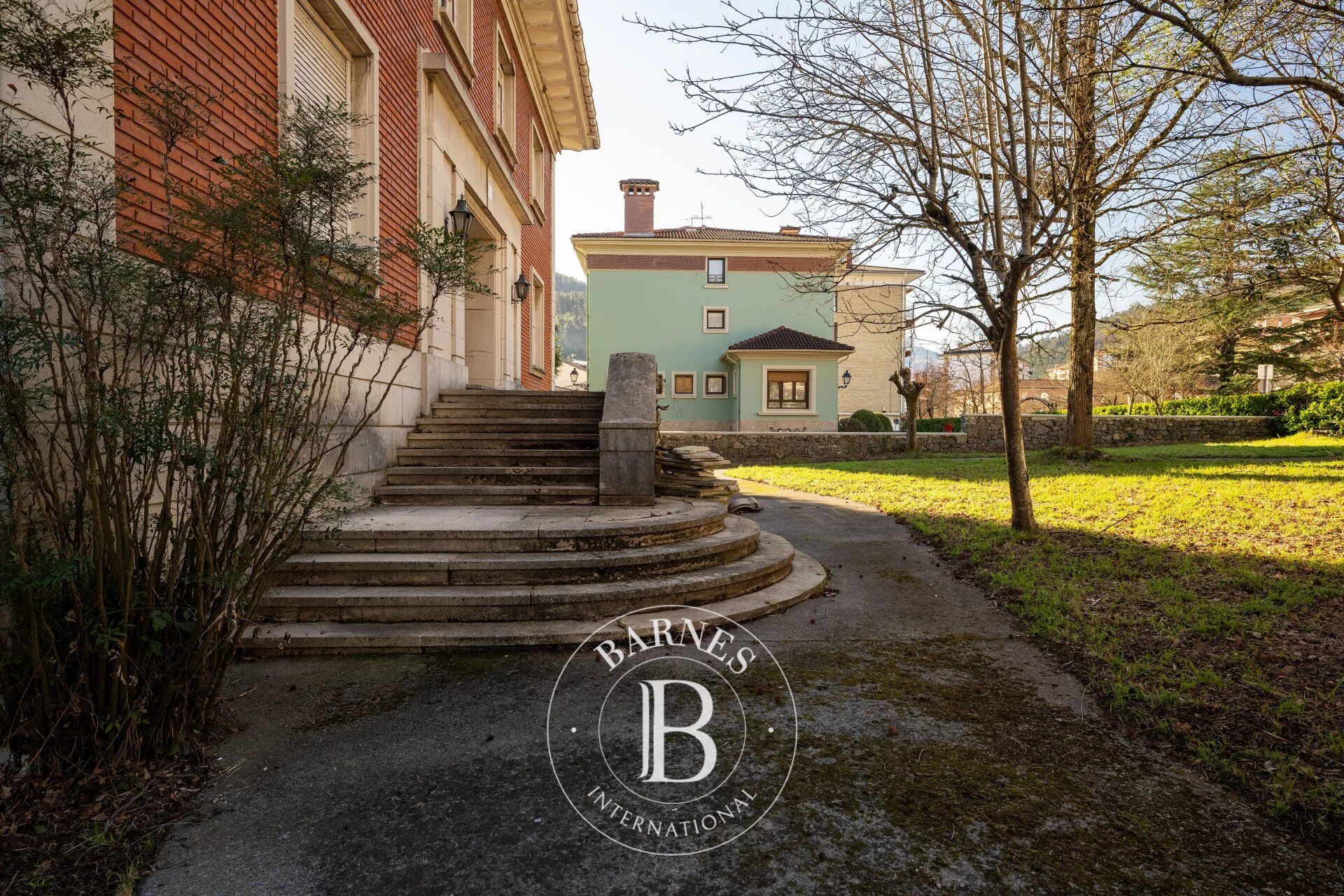 Ev Legazpi - picture 24