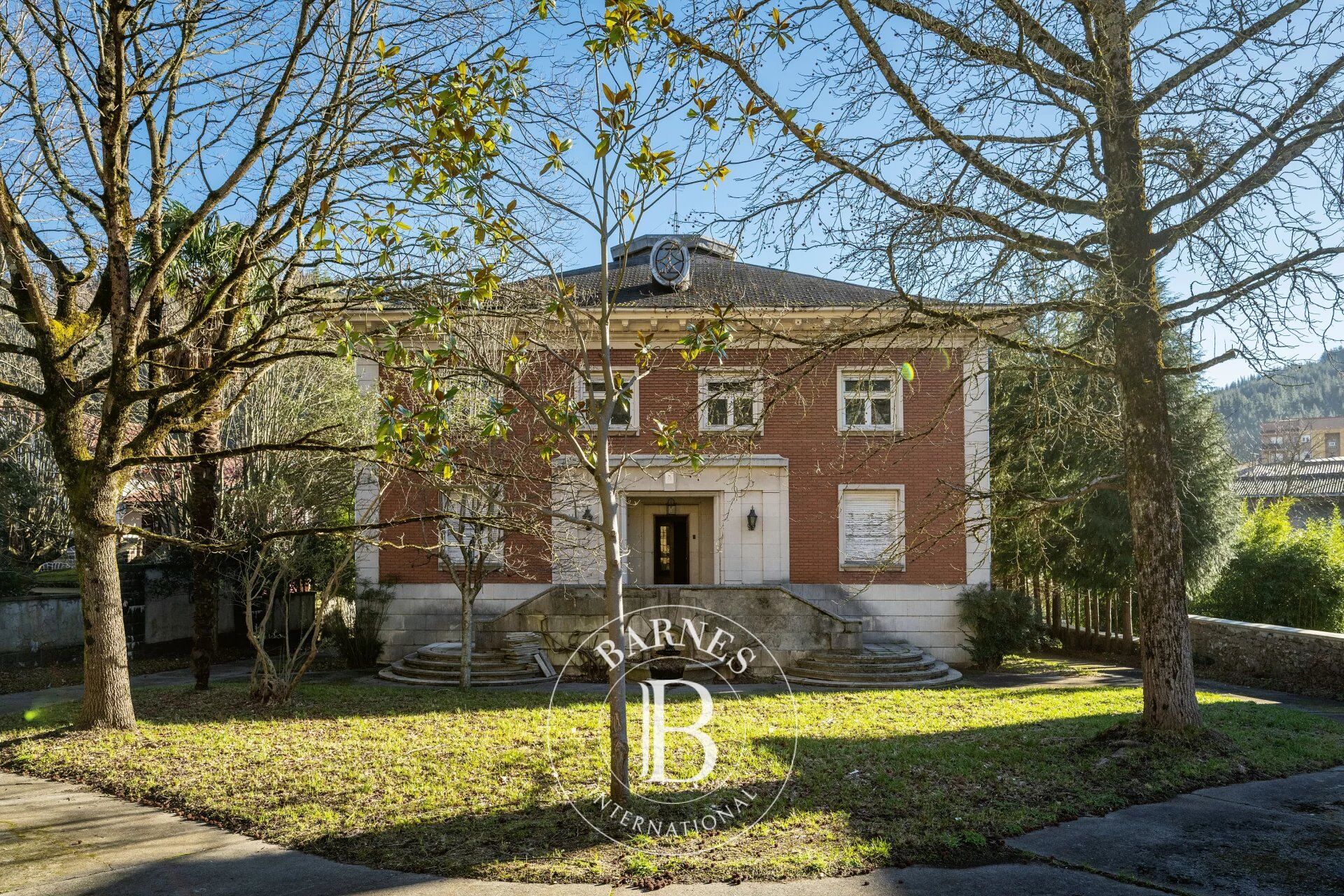 Ev Legazpi - picture 22