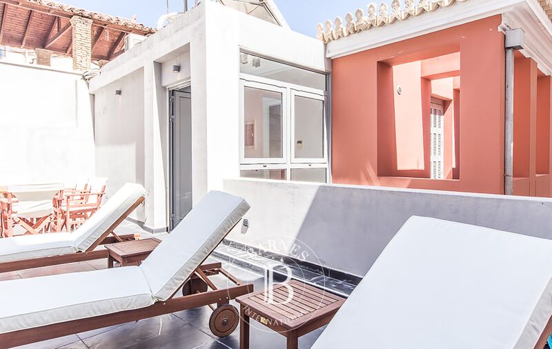 Neoclassical Townhouse - Kerameikos