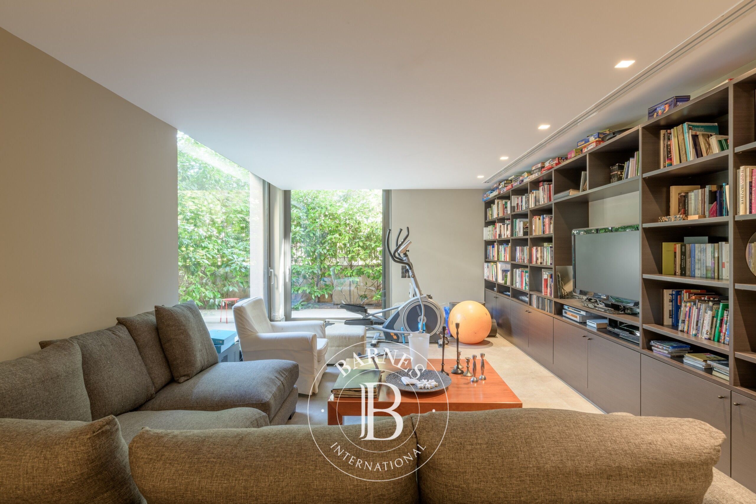 Ev Psychiko - picture 8