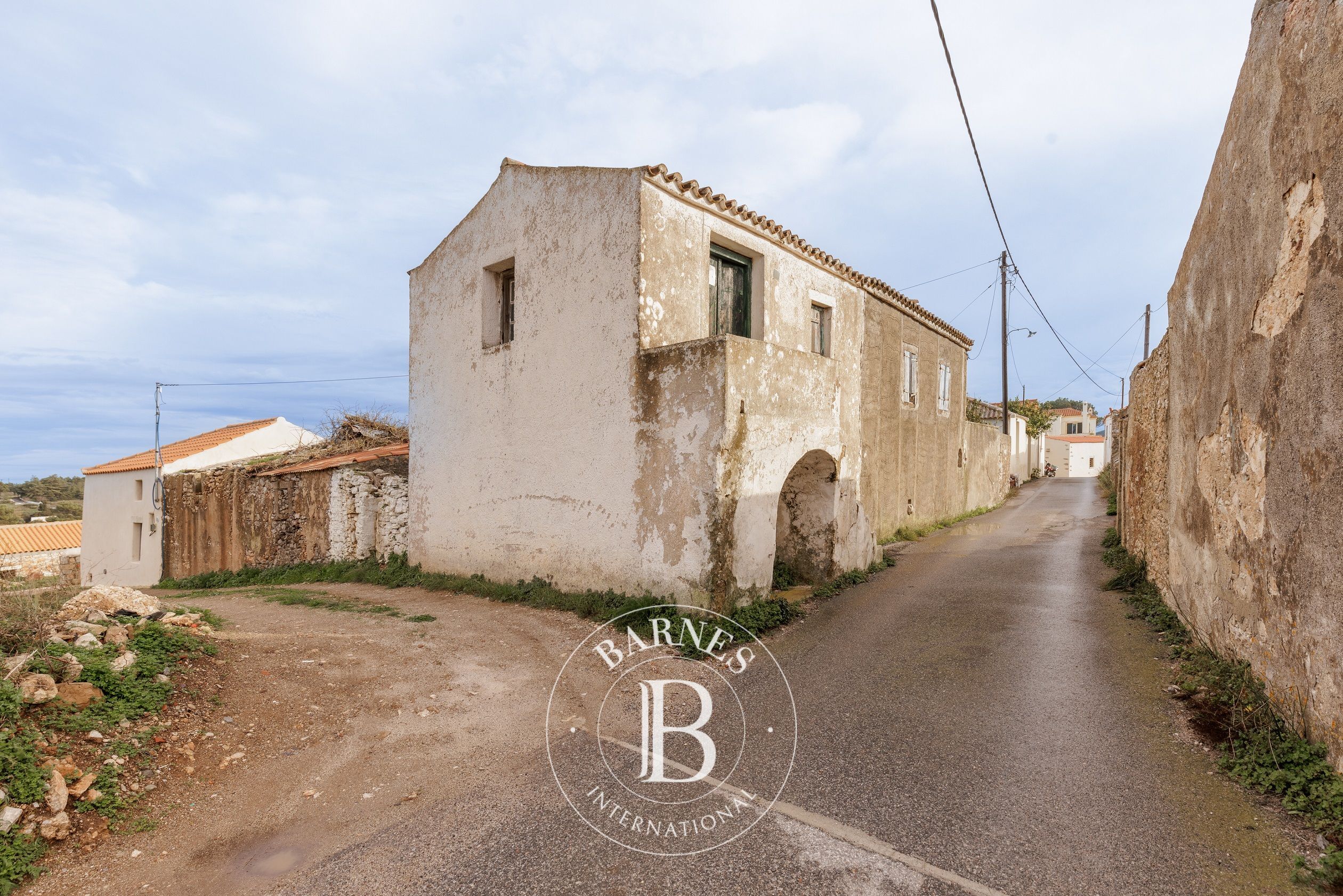 Terrain Privilégié Avec Une Résidence - Île de Cythère - picture 3