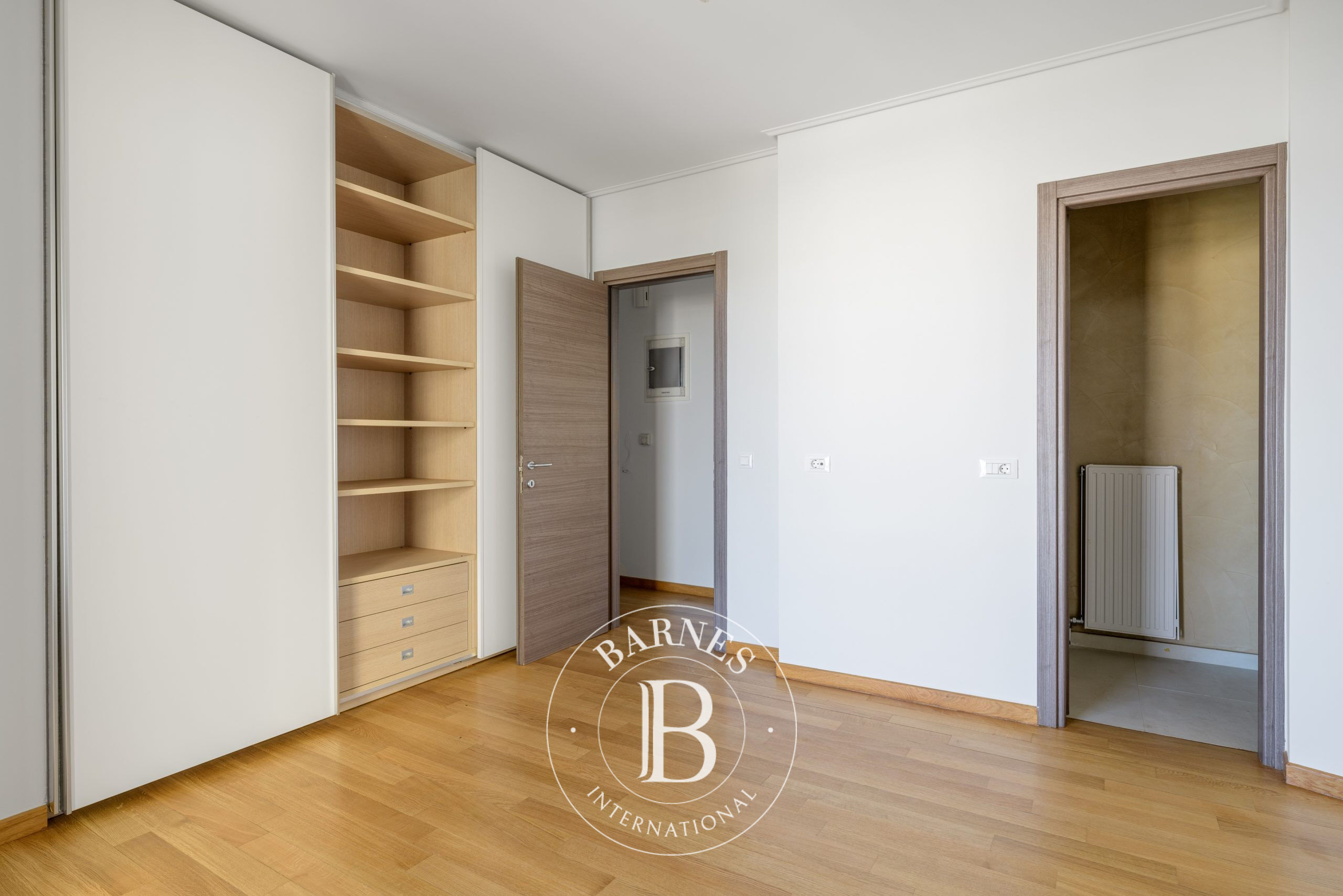 Daire Varkiza - picture 6