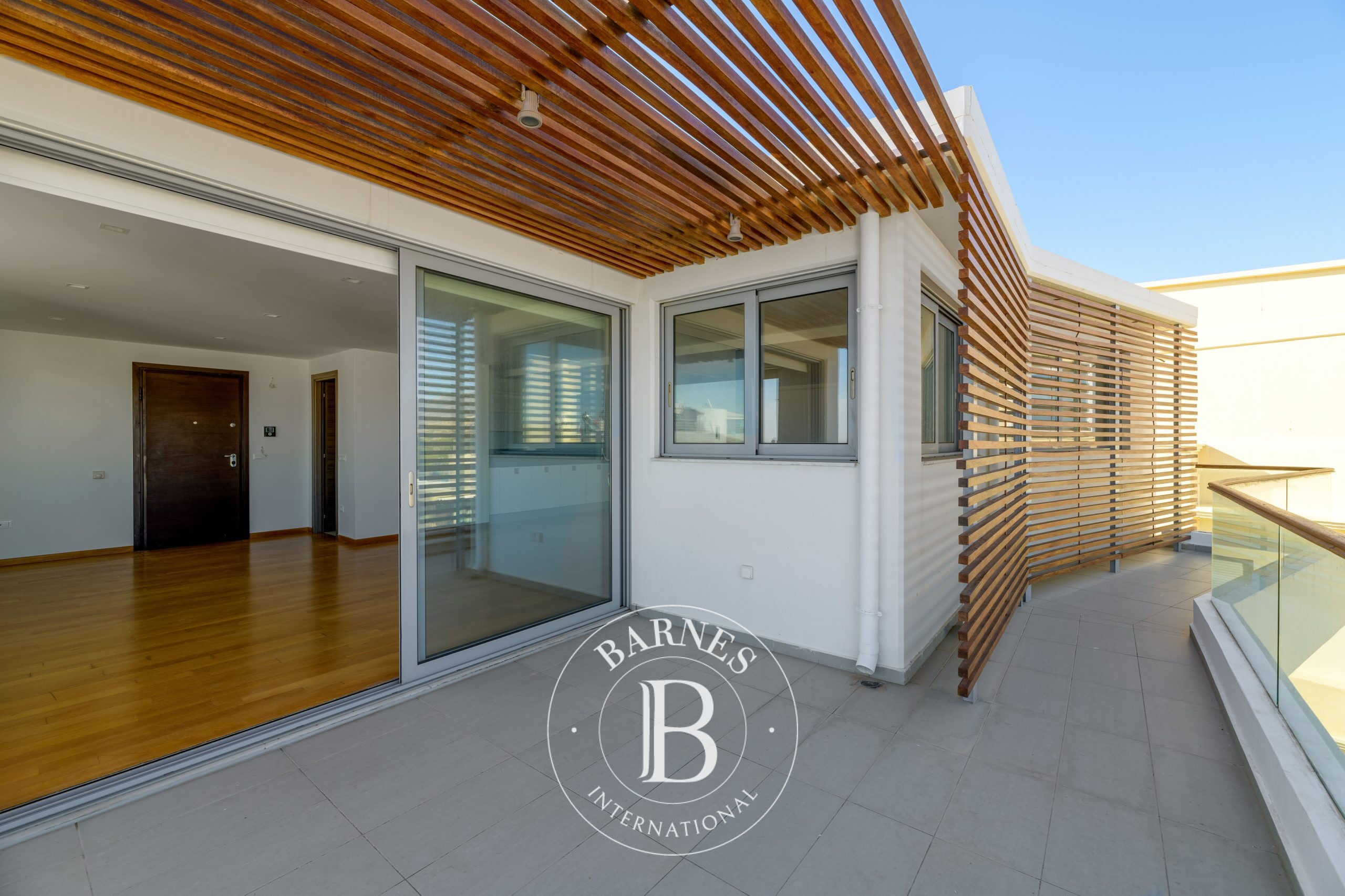 Daire Varkiza - picture 8