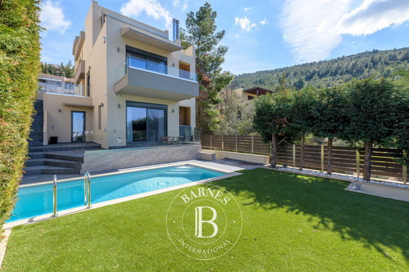 Excellente Maison Individuelle - Dionysos, Banlieux du Nord