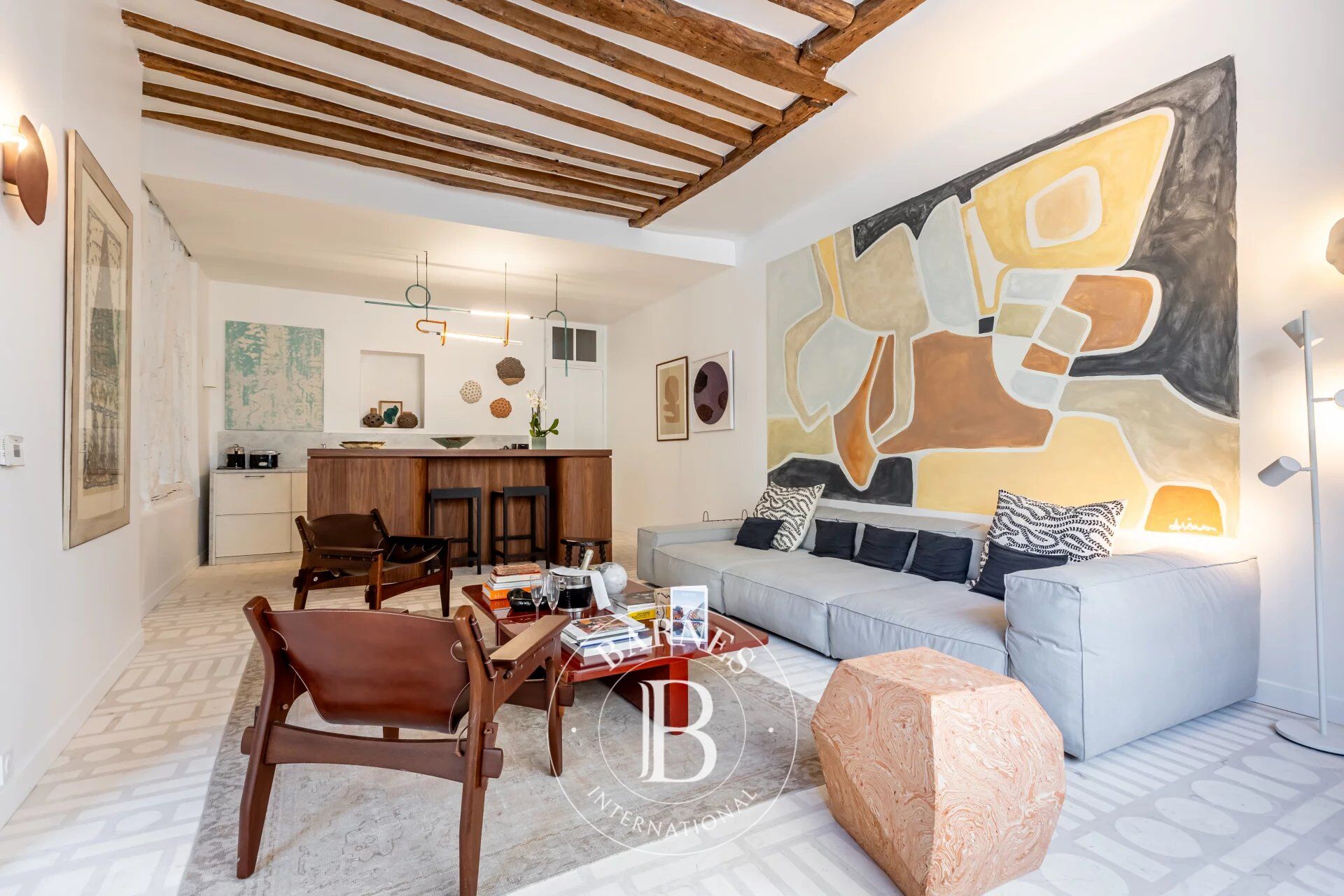 PARIS 3 - APPARTEMENT - 2 CHAMBRES - 4 ADULTES - picture 2