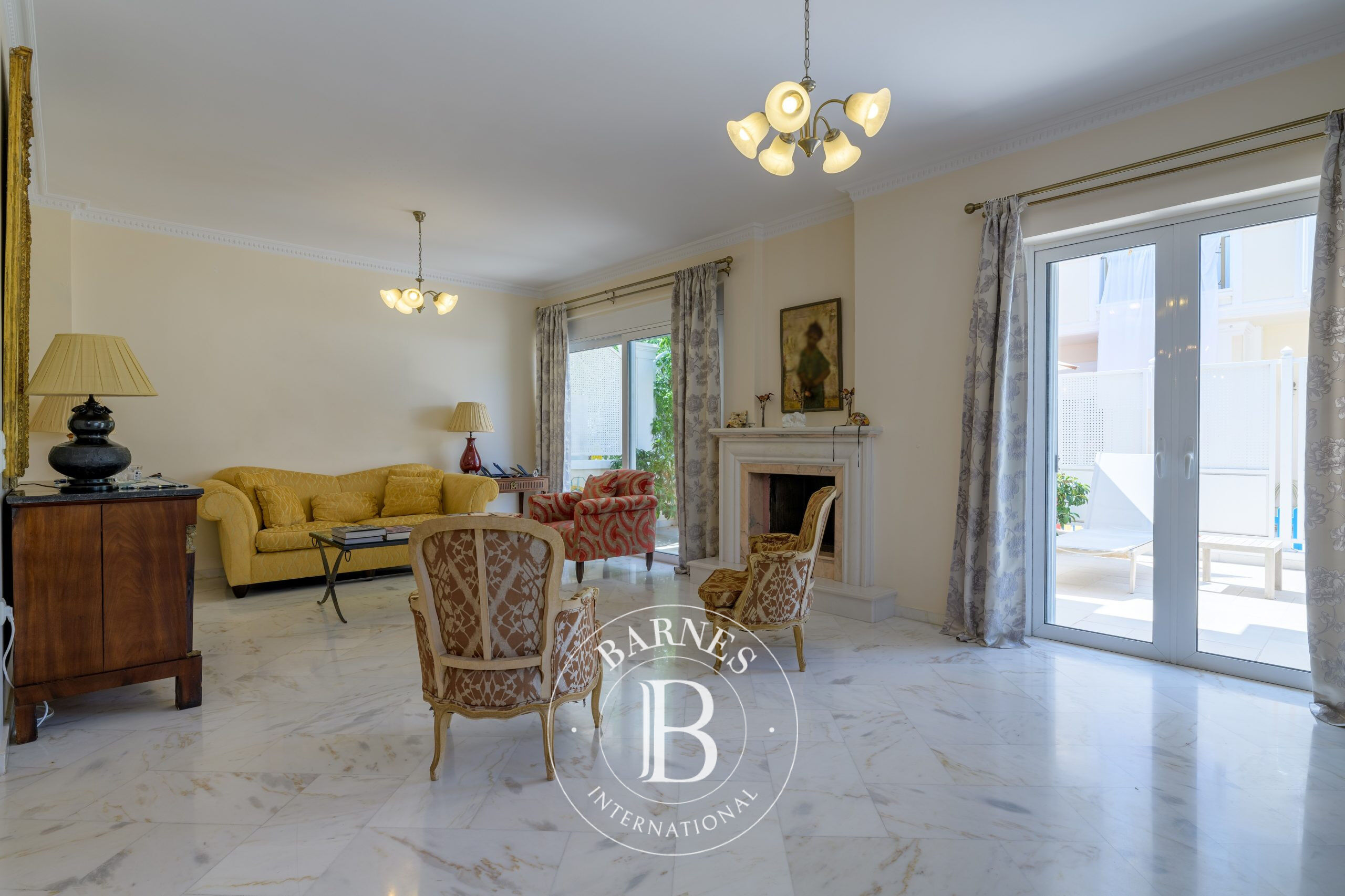 Ev Vouliagmeni - picture 5