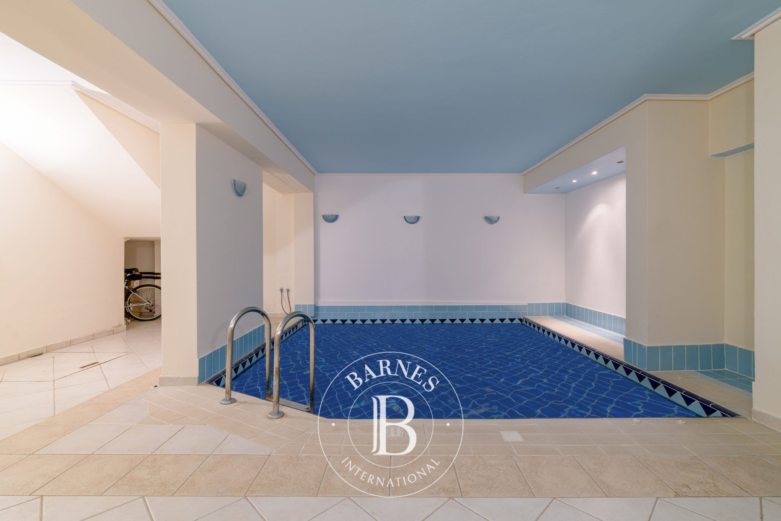 Ev Vouliagmeni - picture 17