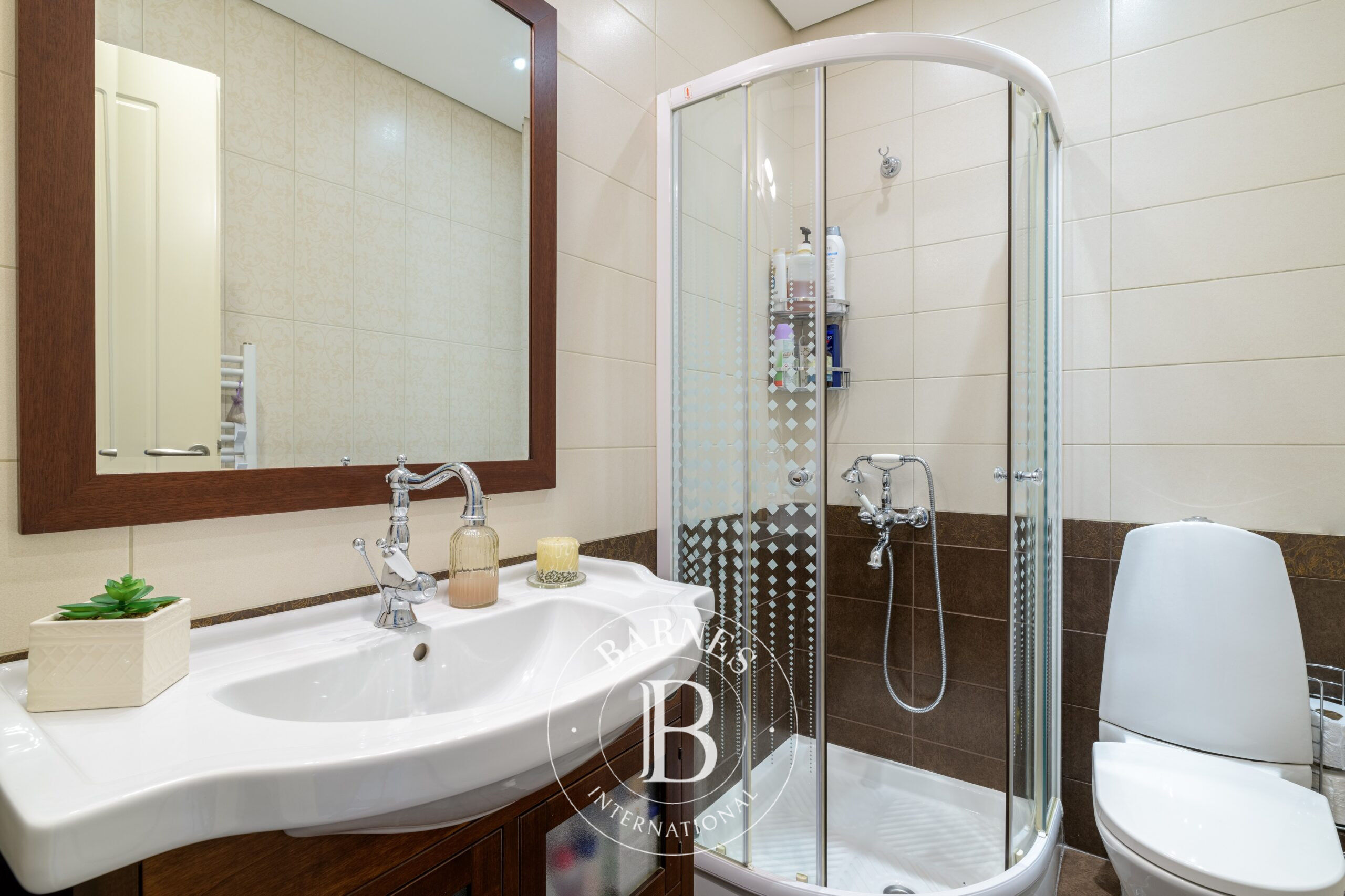 Ev Agia Paraskevi - picture 12