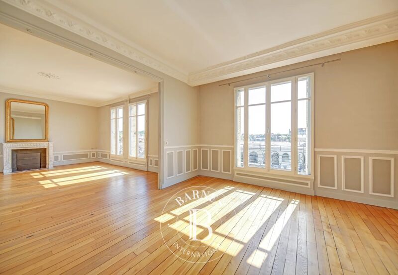 Sold, Apartment Versailles - picture 1