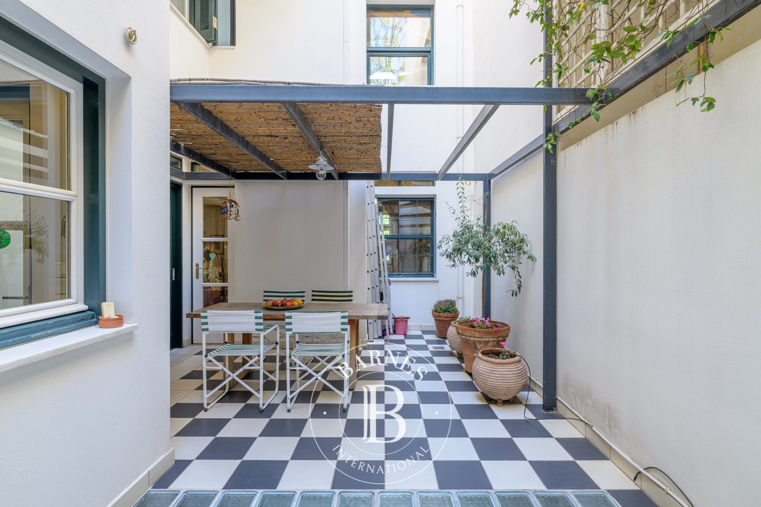 Ev Kolonaki - picture 5