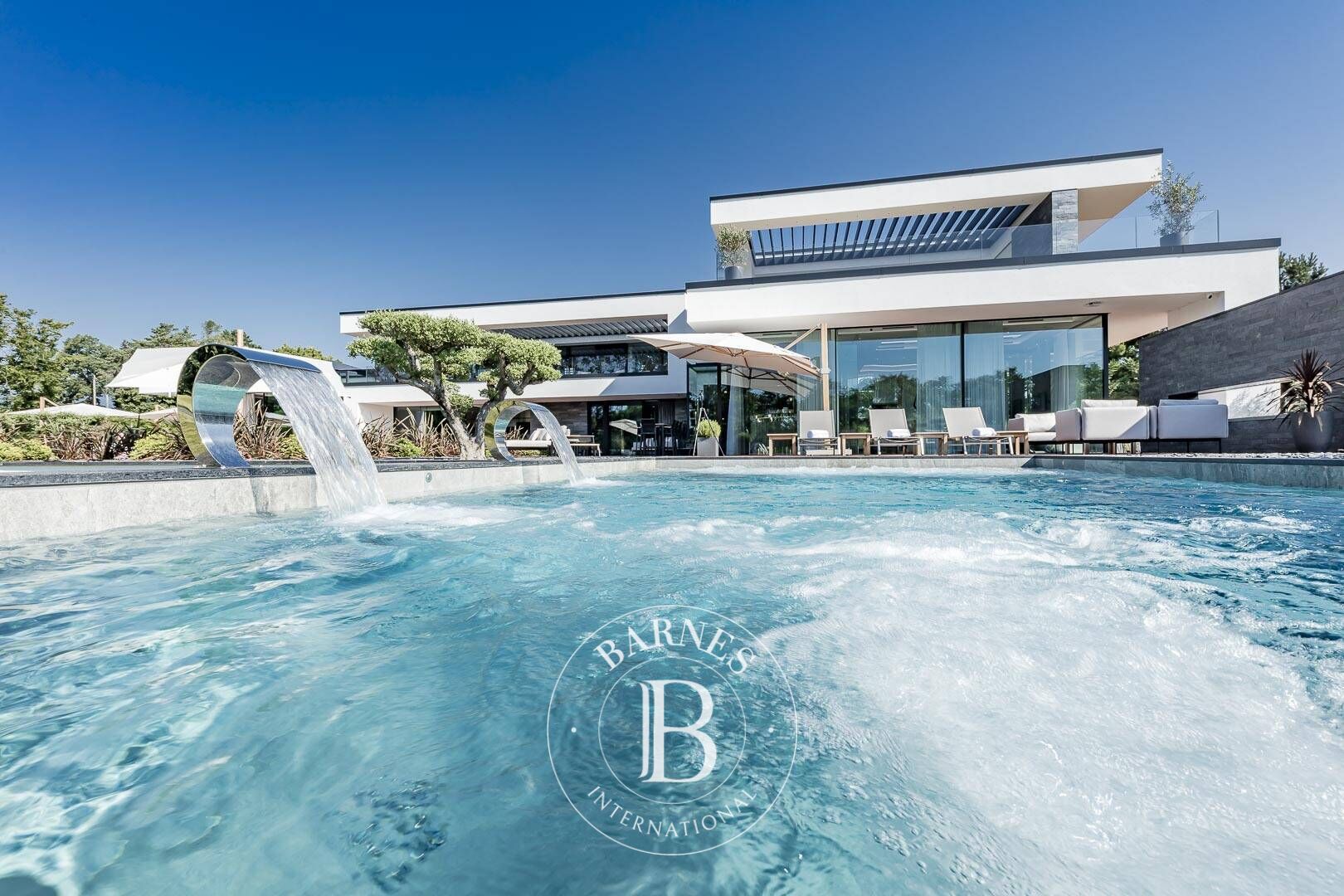 Venta Villa | Mies - picture 8