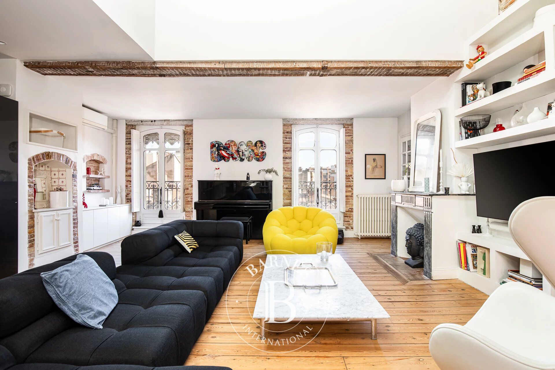 TOULOUSE SAINT GEORGES - DERNIER ÉTAGE, APPARTEMENT 245 M² AVEC ASCENSEUR ET TERRASSE. - picture 1