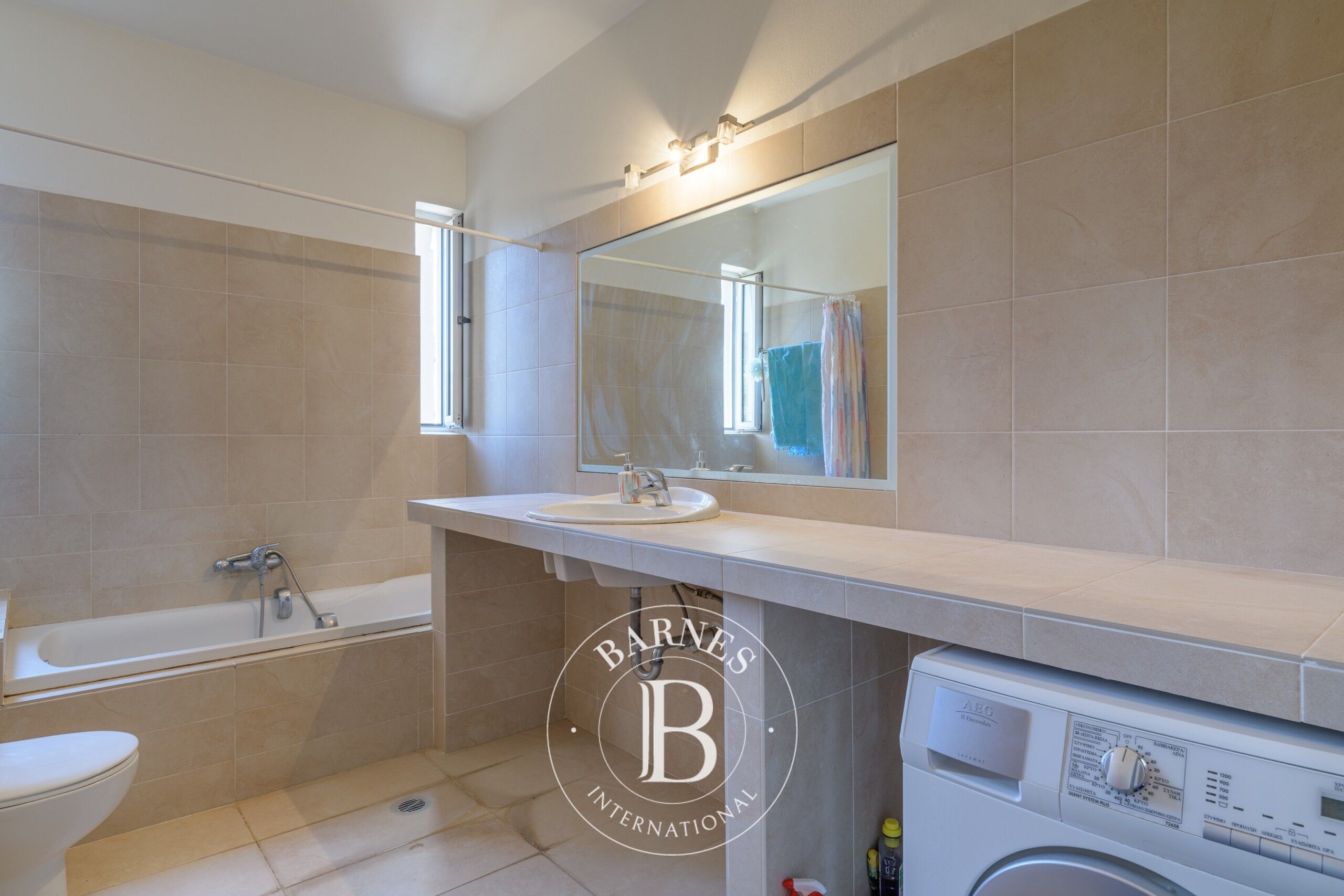 Daire Vravrona - picture 7