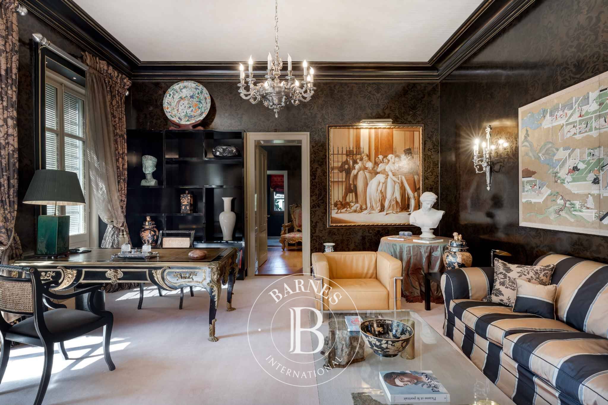 Perle architecturale au bord du lac - picture 3