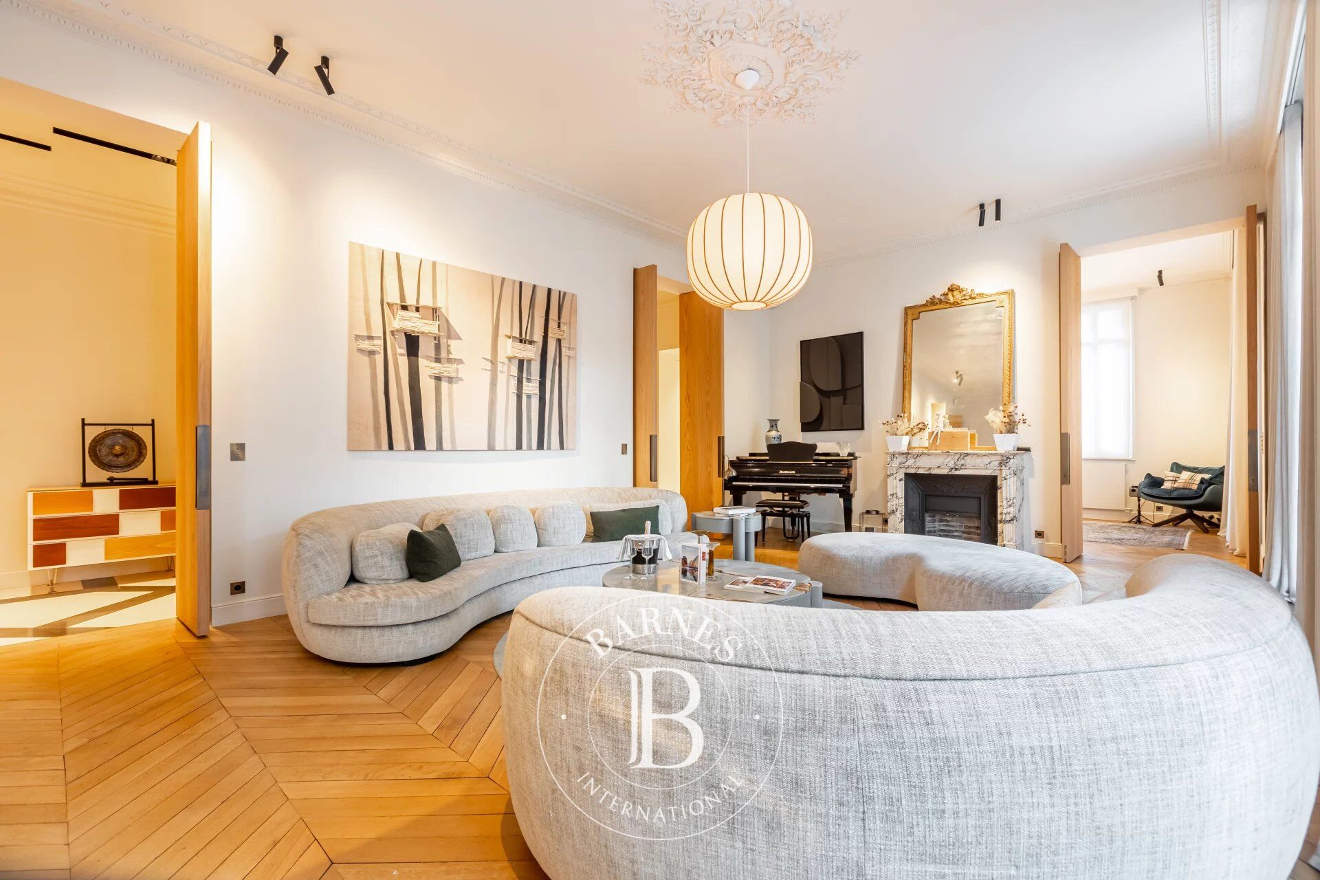 Duplex Paris 7ème - picture 3