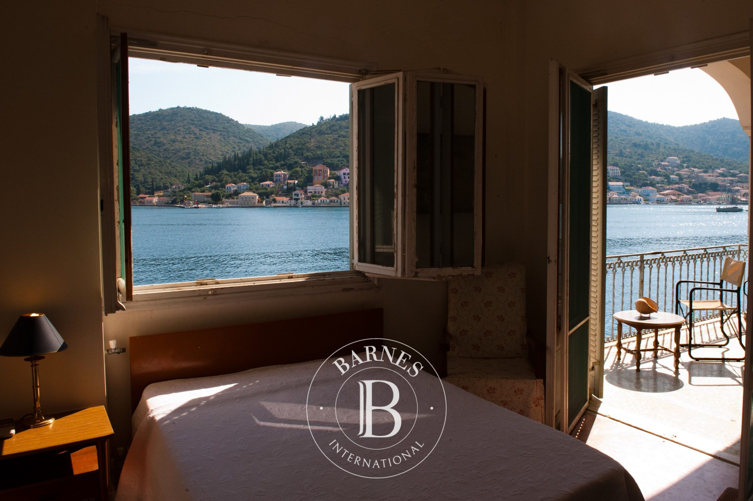 Ev Ithaca - picture 8