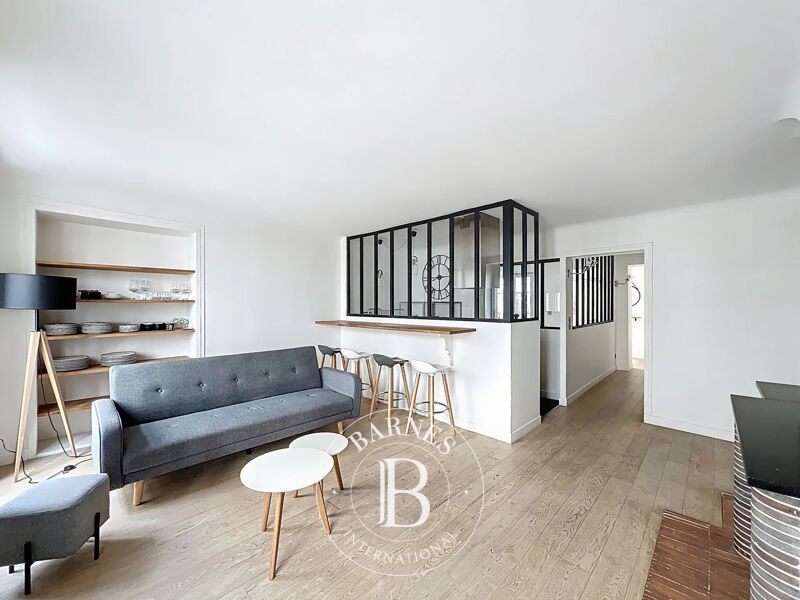 Loué, Appartement Paris 8ème - picture 2
