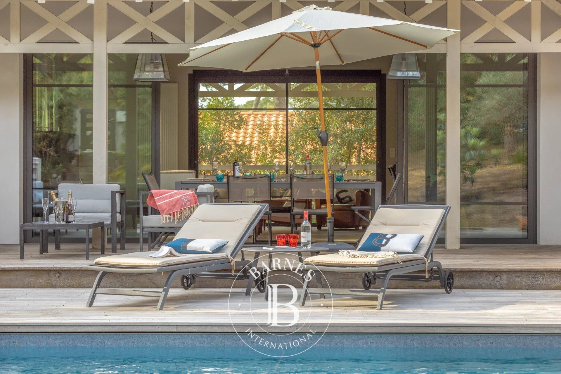 SOMPTUEUSE VILLA «CAP OUEST» AVEC PISCINE, AU COEUR DES ABATILLES, CAPACITÉ 8 PERSONNES - picture 3