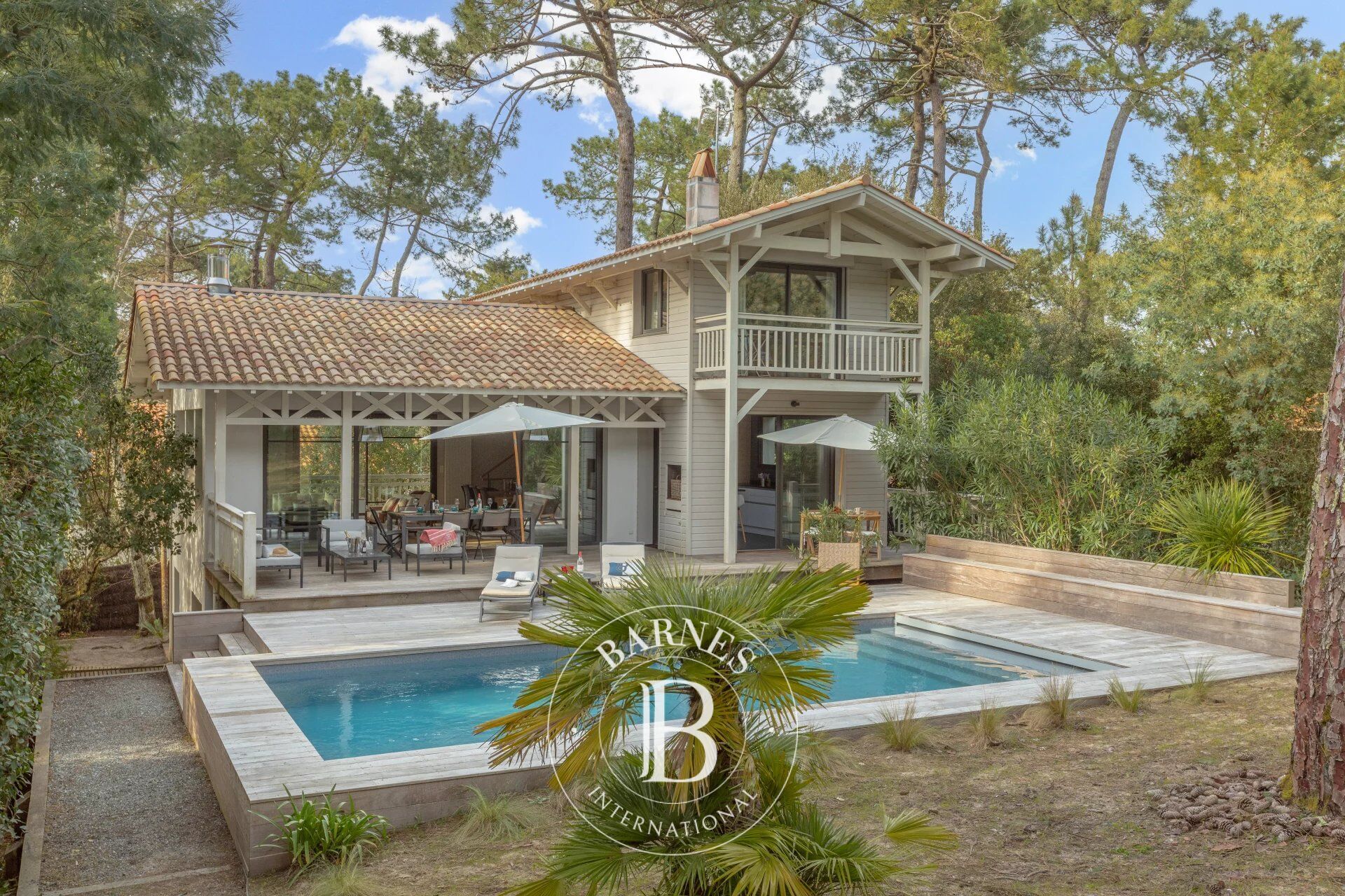 SOMPTUEUSE VILLA «CAP OUEST» AVEC PISCINE, AU COEUR DES ABATILLES, CAPACITÉ 8 PERSONNES - picture 1