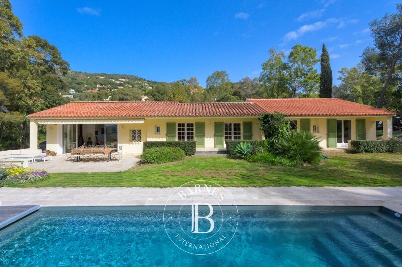 For Sale, Villa Rayol-Canadel-sur-Mer - picture 2