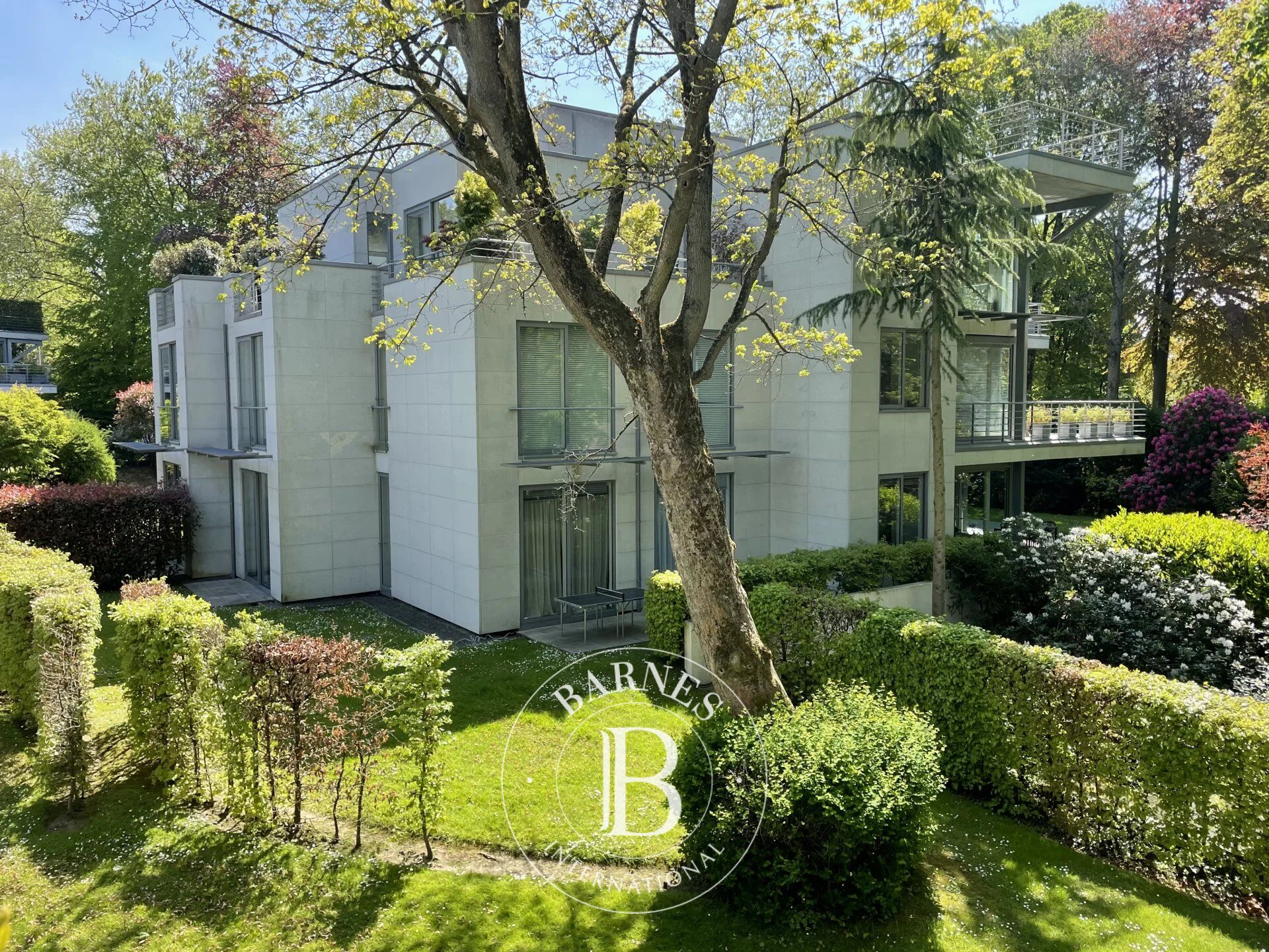 Uccle- Observatory- Penthouse 234m2- 2/3 bedrooms - 150m2 terrace. - picture 2