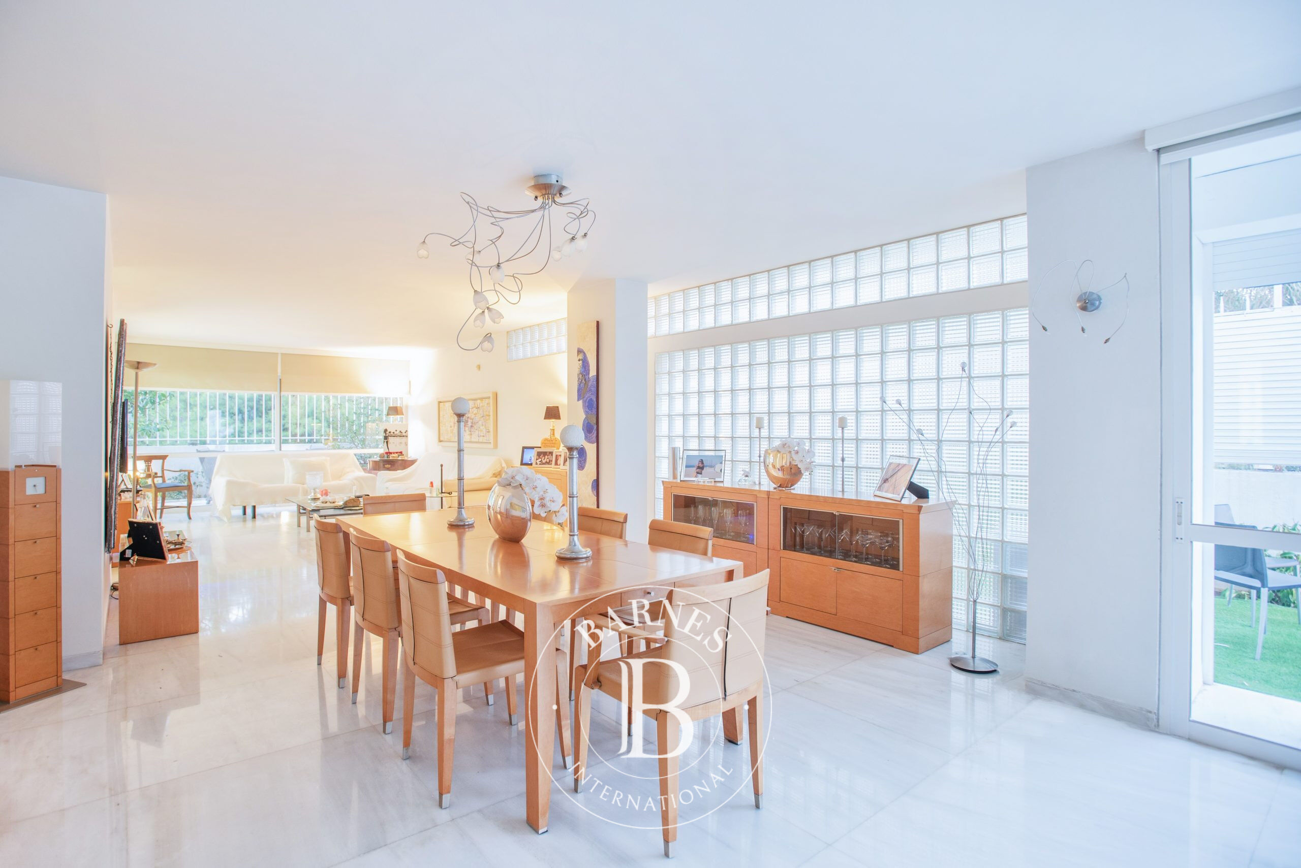 Ev Vouliagmeni - picture 5