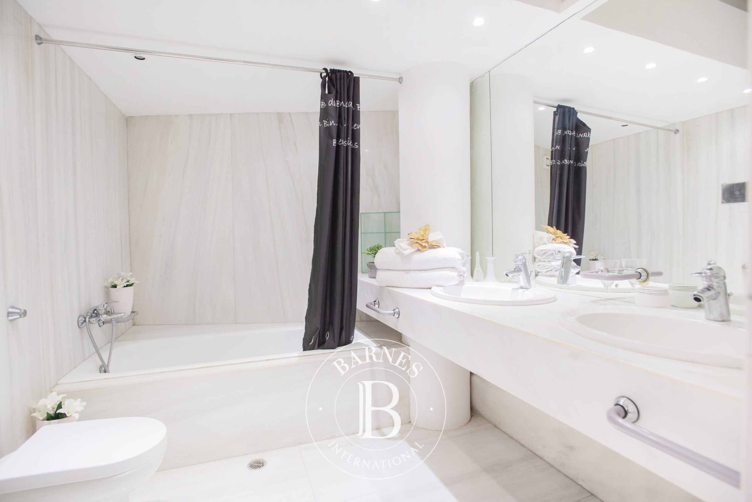 Ev Vouliagmeni - picture 13