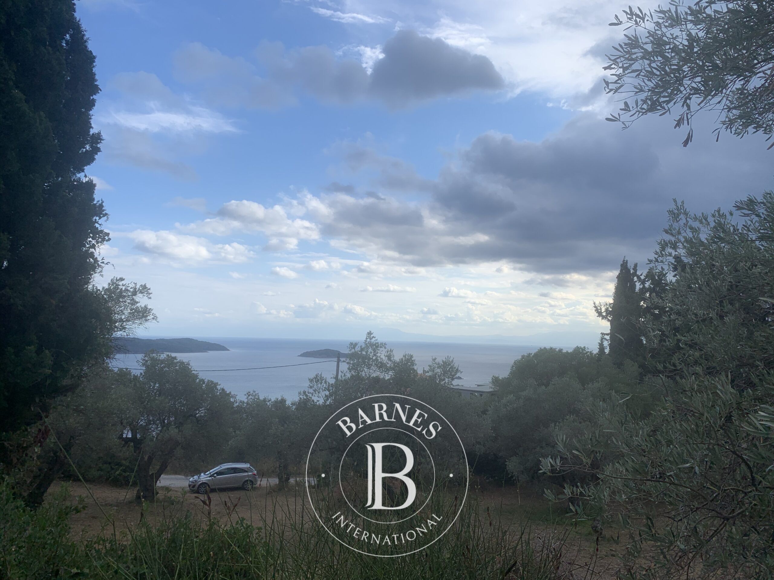 Bauland Skiathos - picture 3