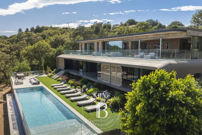 Caramontino, 7 bedroom villa, swimming pool, sea view, beach on foot