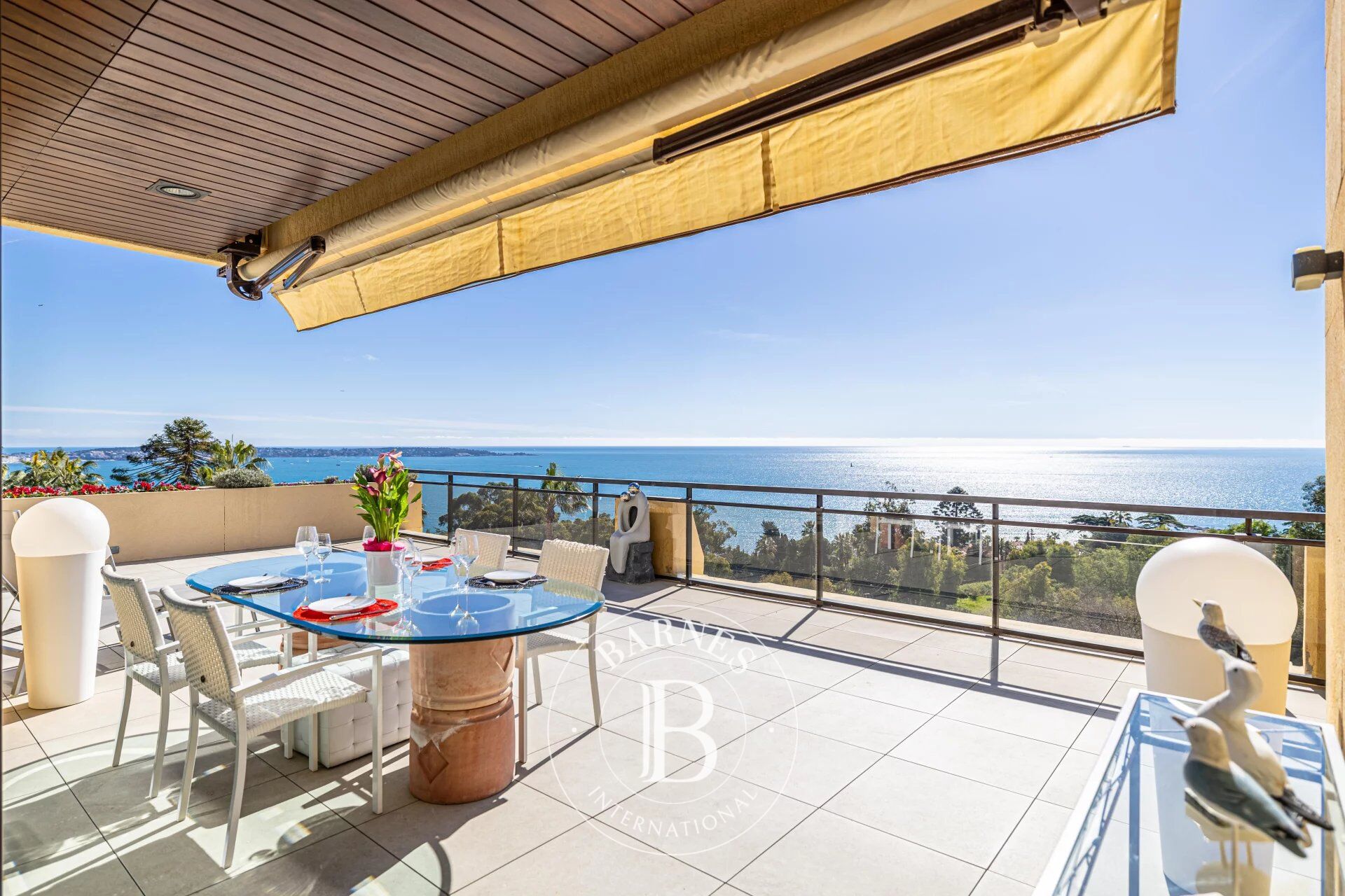 CANNES EDEN - 5 BEDROOMS - TERRACES - PANORAMIC SEA VIEW - picture 2